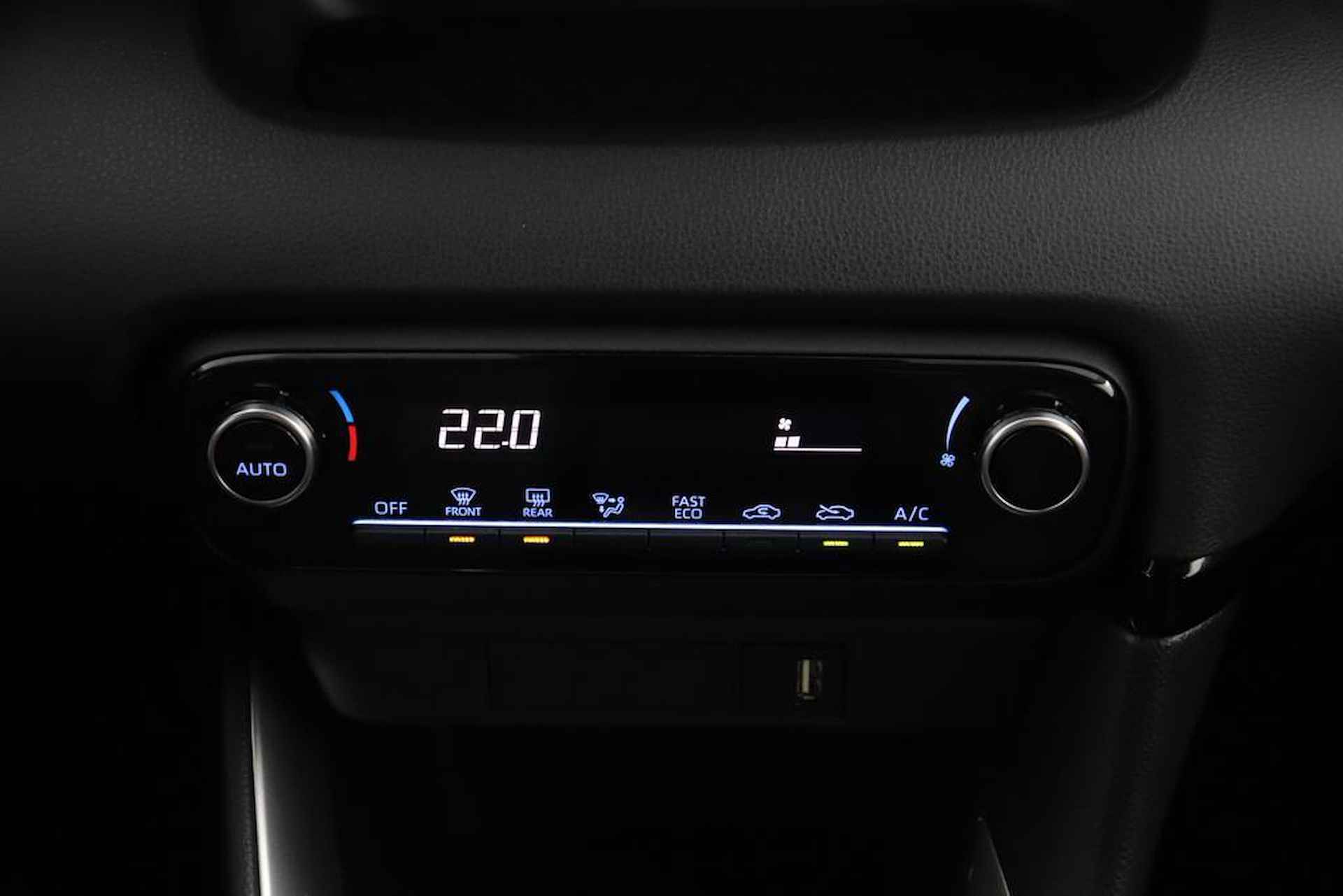 Toyota Yaris 1.5 Hybrid Active | Parkeercamera | Climate-Control | Apple Carplay/Android Auto | - 7/48