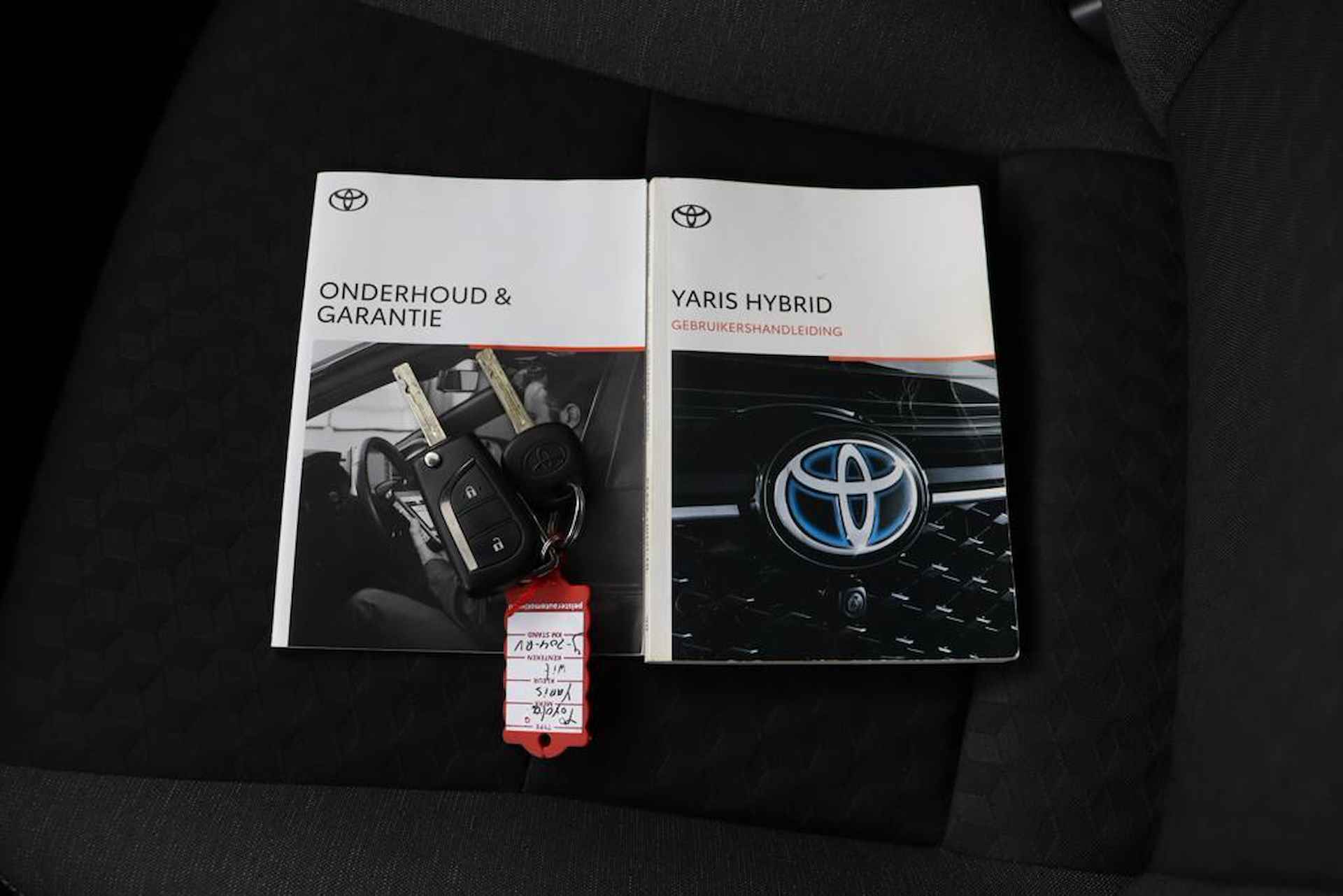 Toyota Yaris 1.5 Hybrid Active | Parkeercamera | Climate-Control | Apple Carplay/Android Auto | - 11/48