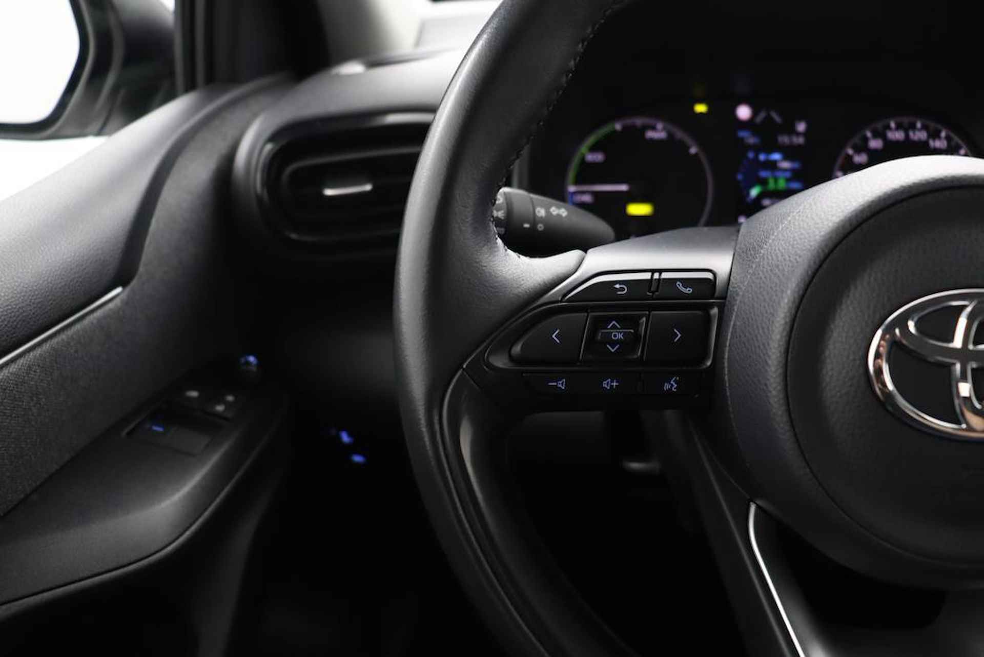 Toyota Yaris 1.5 Hybrid Active | Parkeercamera | Climate-Control | Apple Carplay/Android Auto | - 19/48