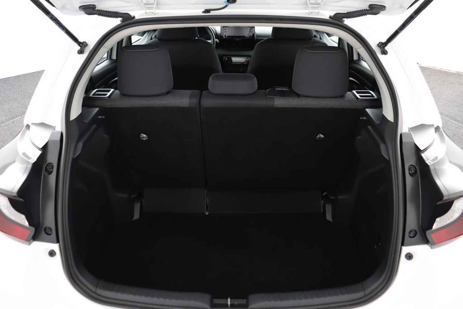 Toyota Yaris 1.5 Hybrid Active | Parkeercamera | Climate-Control | Apple Carplay/Android Auto | - 23/48