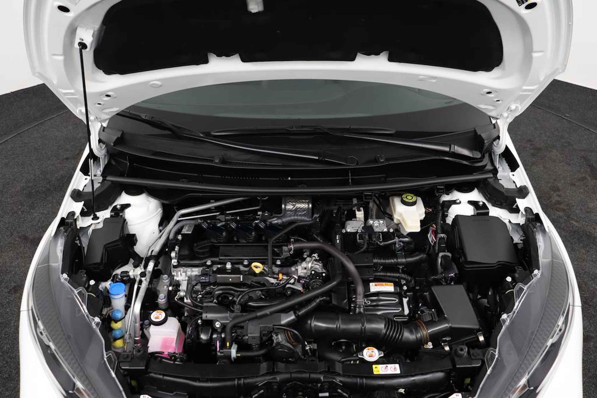 Toyota Yaris 1.5 Hybrid Active | Parkeercamera | Climate-Control | Apple Carplay/Android Auto | - 33/48
