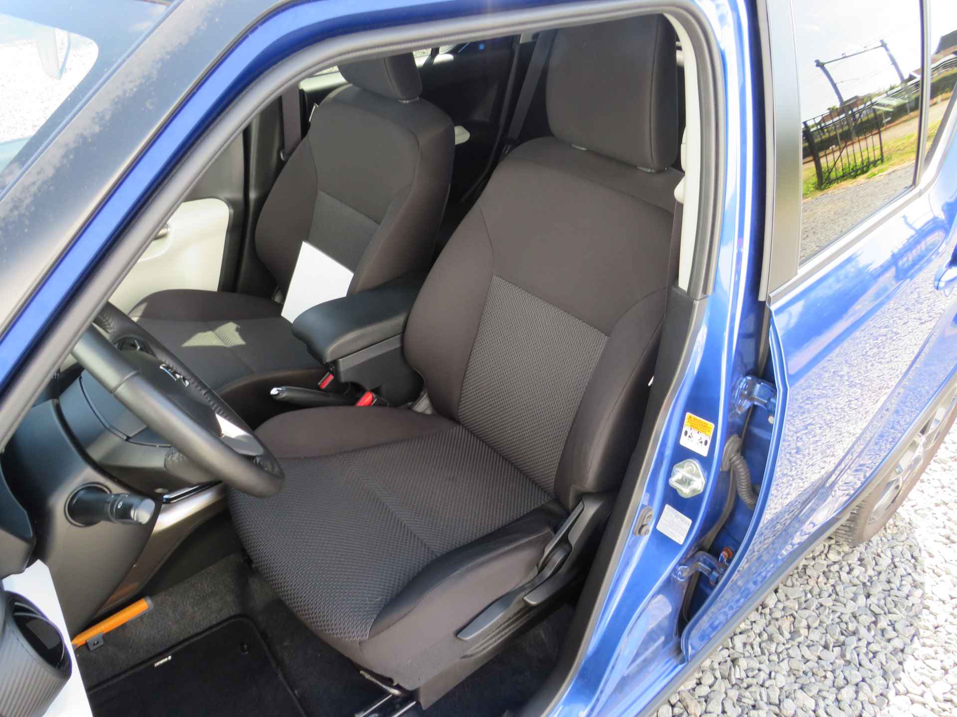 Suzuki Ignis 1.2 Stijl Smart Hybrid, Style, All-Seasons, Clima en Cruise Control, Keyless Entry Trekhaak, Navigatie en Garantie tot 2028!* - 11/31