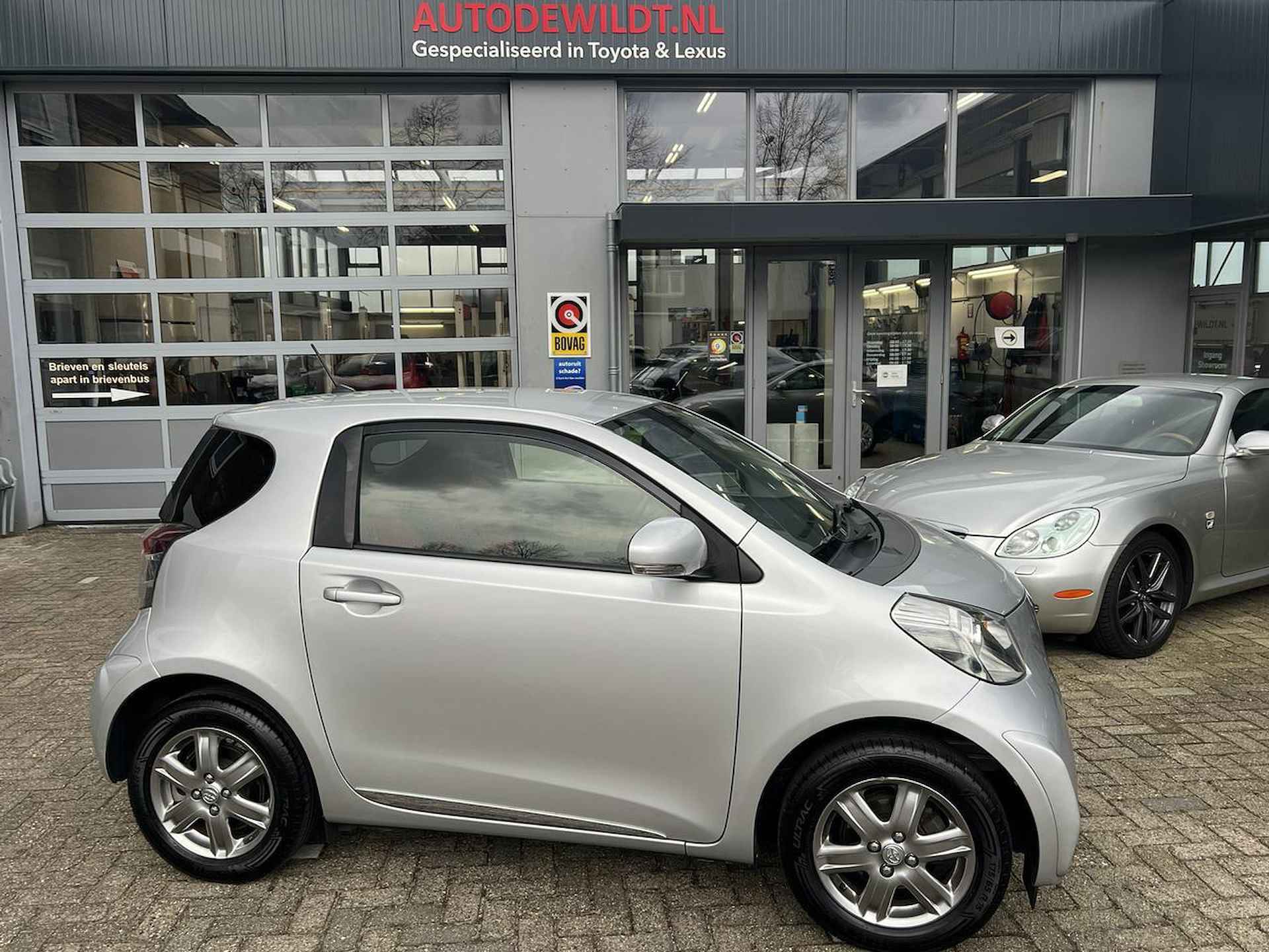 Toyota iQ 1.0 VVT-i Aspiration 3-drs + 12 MND BOVAG