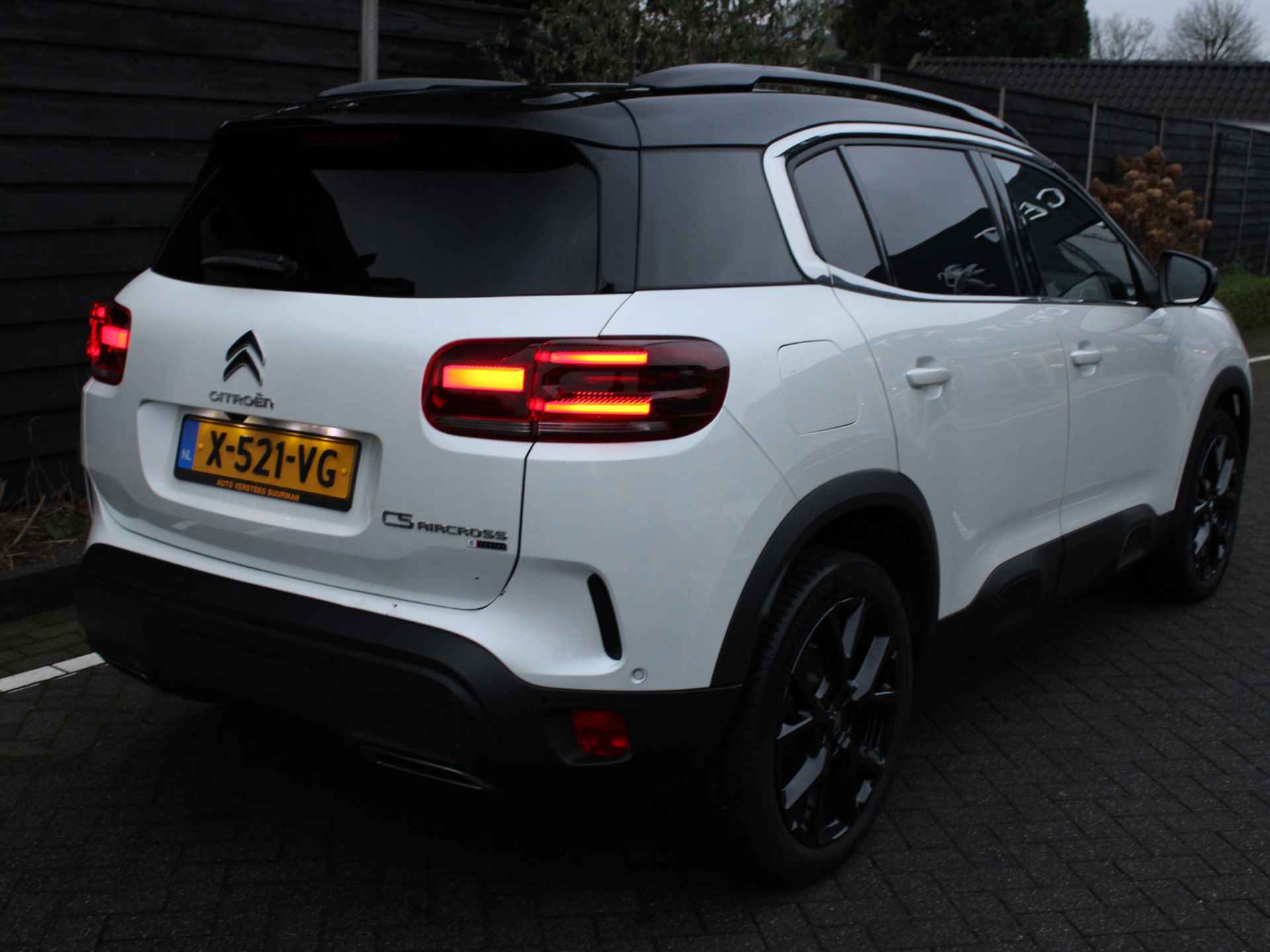 Citroën C5 Aircross 1.2 Hybrid 136PK ë-Series Automaat Navigatie, Achteruitrijcamera, Keyless Entry & Start, Parkeersensoren, Stoelverwarming - 11/43