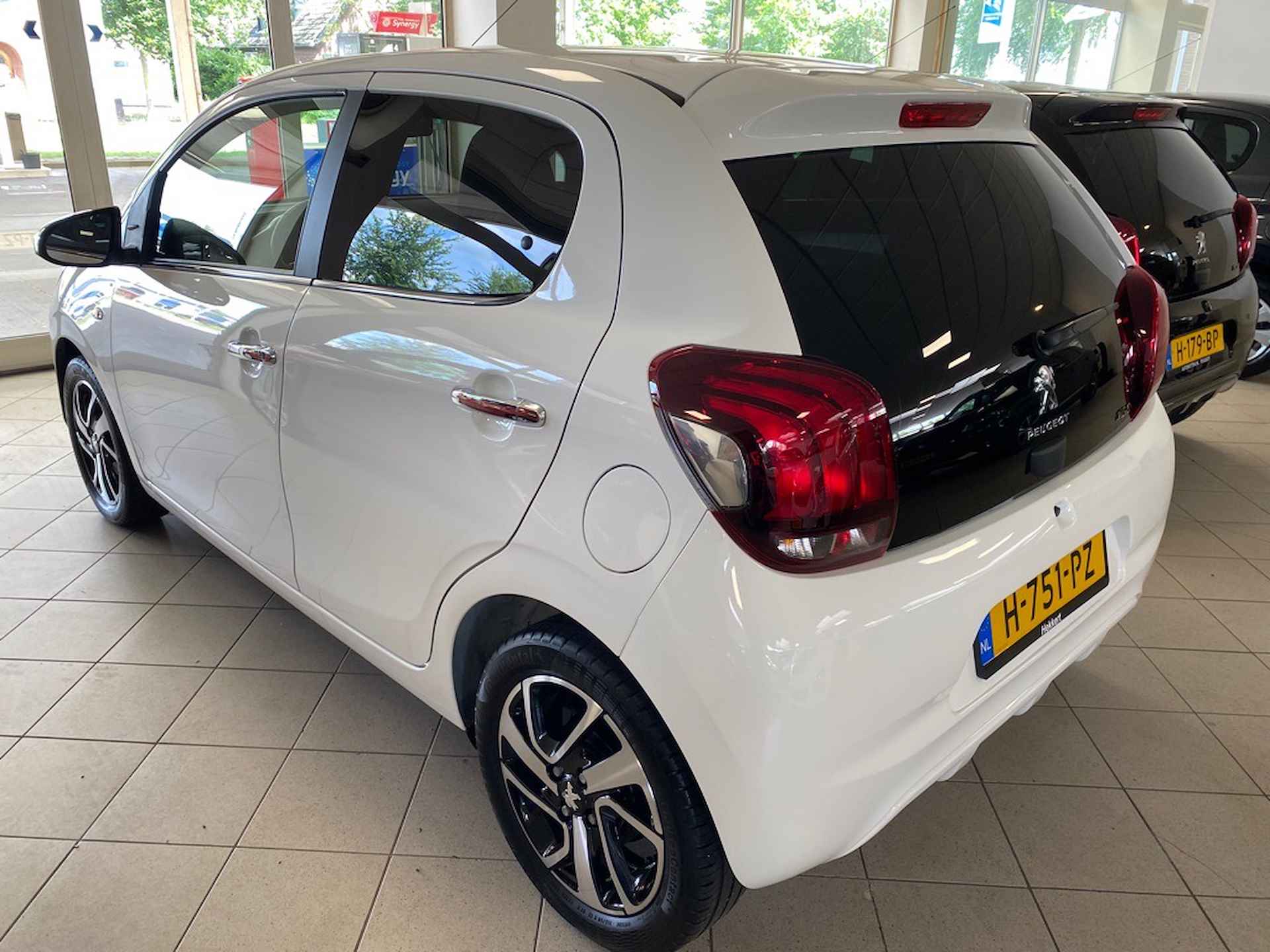 PEUGEOT 108 1.0 e-VTi 72pk 5D Allure - 5/17