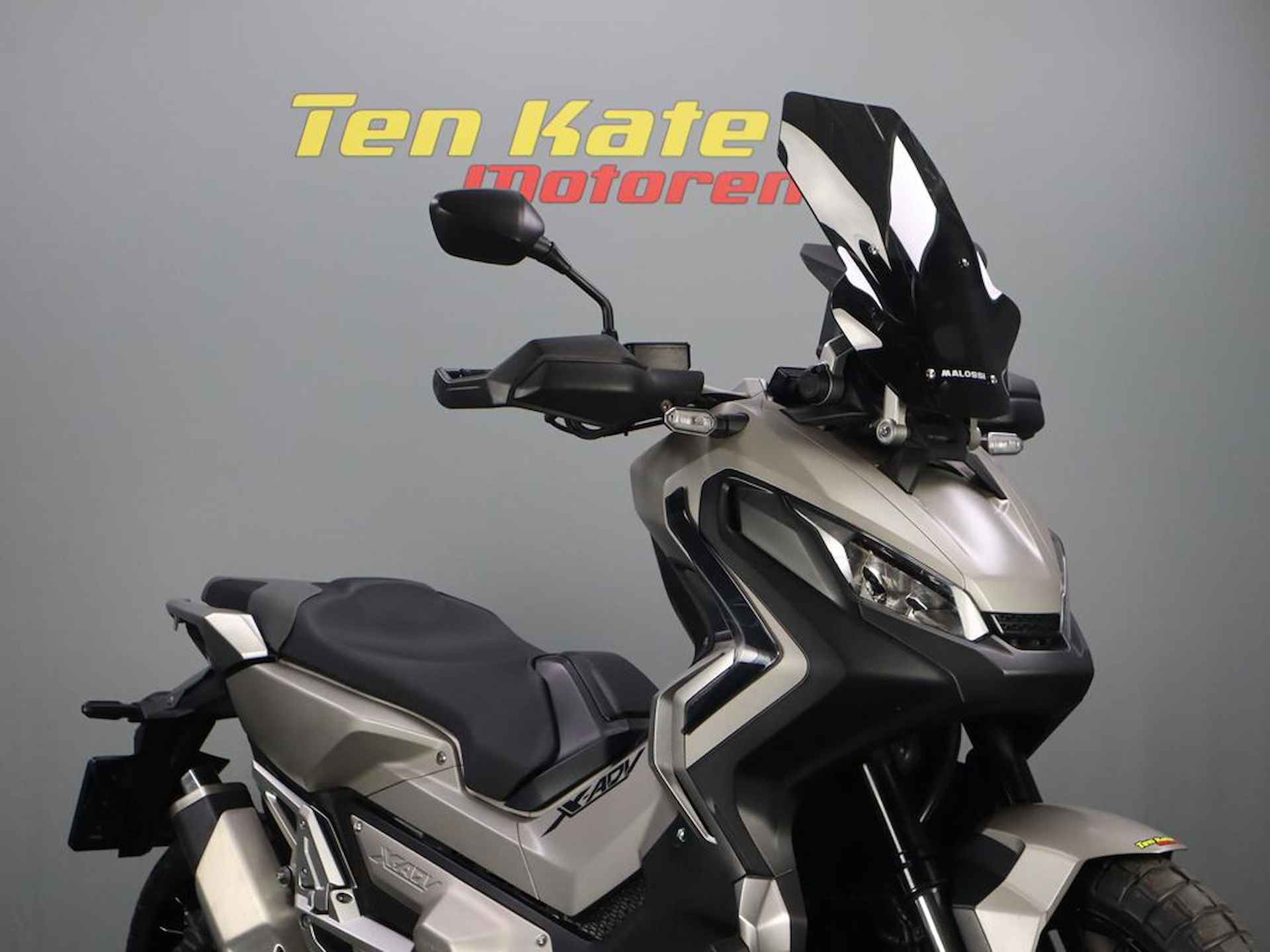 Honda X-ADV 750 - 4/12