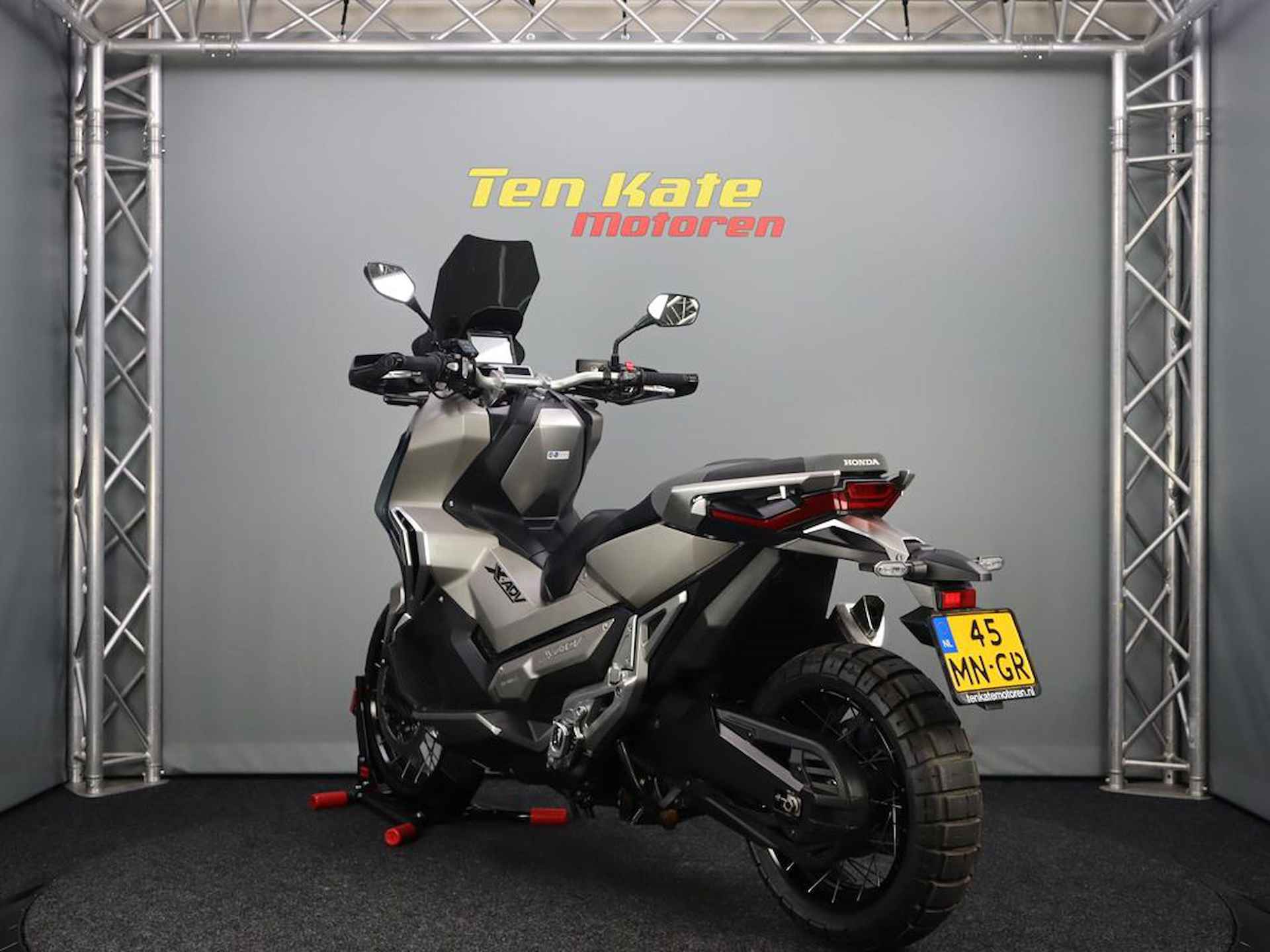 Honda X-ADV 750 - 8/12