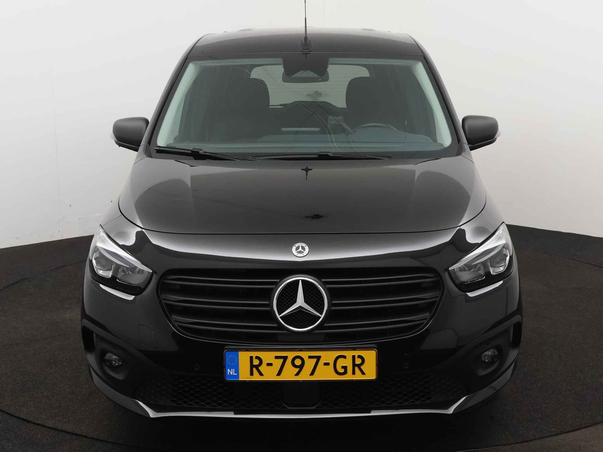 Mercedes-Benz Citan Tourer 113 Pro Ingepland voor nieuwe bodemverlaging t.b.v. rolstoelvervoer (Prijs incl. bodemverlaging) - 24/41