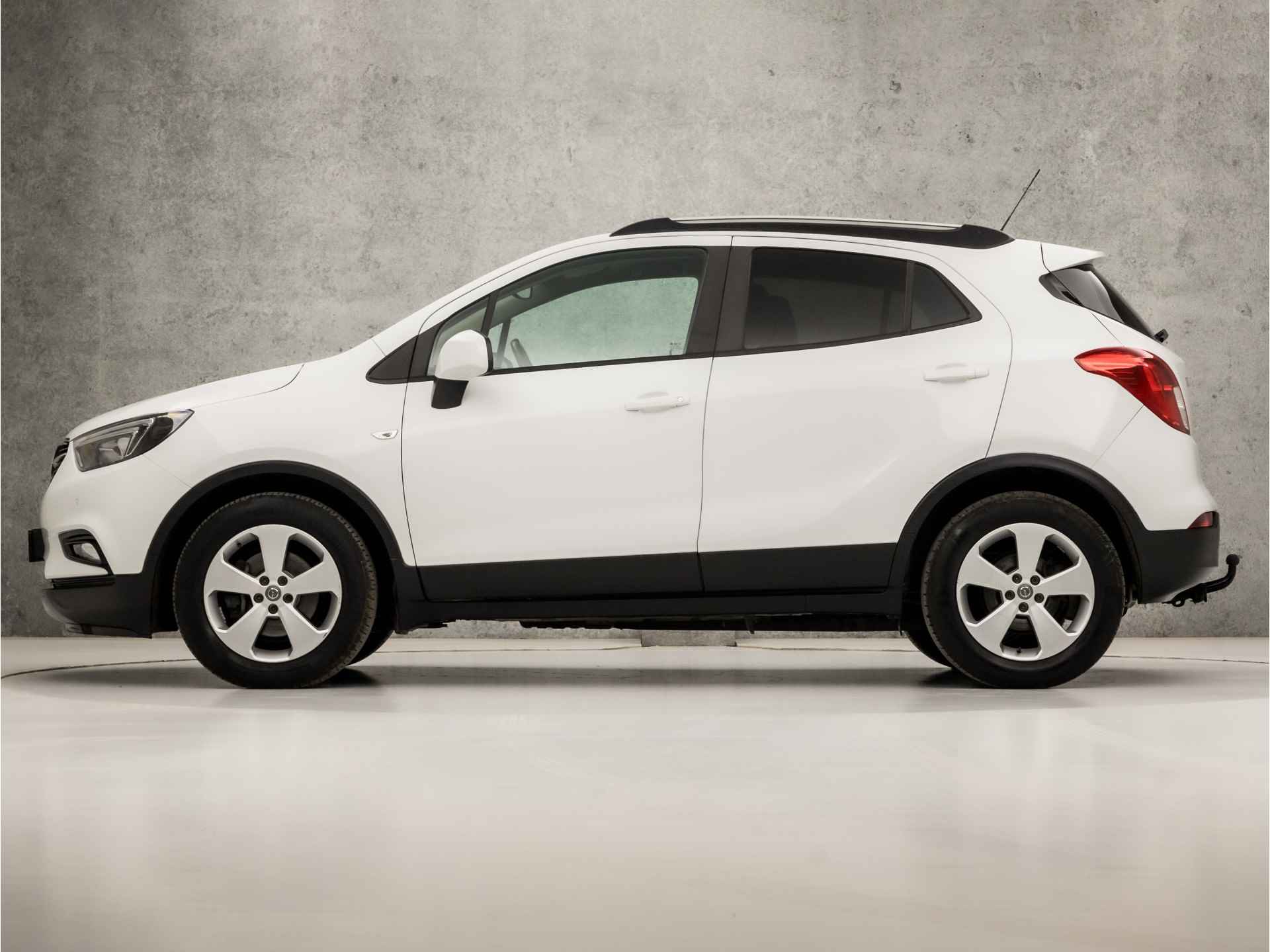 Opel Mokka X 1.4 Turbo Sport 141Pk (GROOT NAVI, APPLE CARPLAY, CRUISE, CLIMATE, DAB+, GETINT GLAS, ARMSTEUN, SPORTSTOELEN, LM VELGEN, PARKEERSENSOREN, TREKHAAK, NIEUWE APK, NIEUWSTAAT) - 2/36