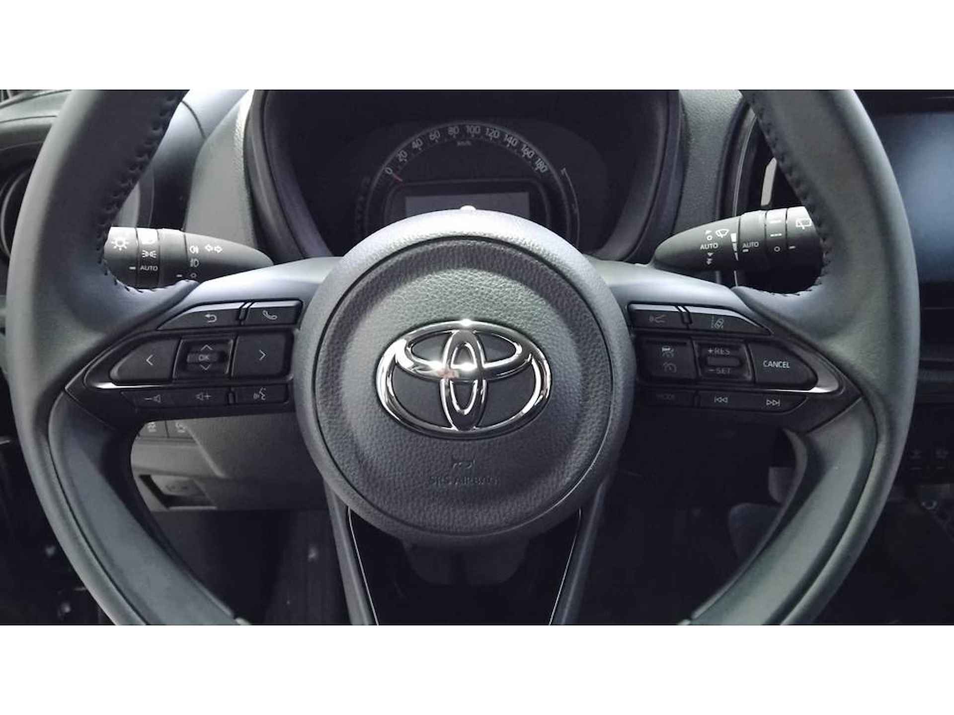 Toyota Aygo X 1.0 VVT-i First Apple-carplay Stoelverw All season - 9/20