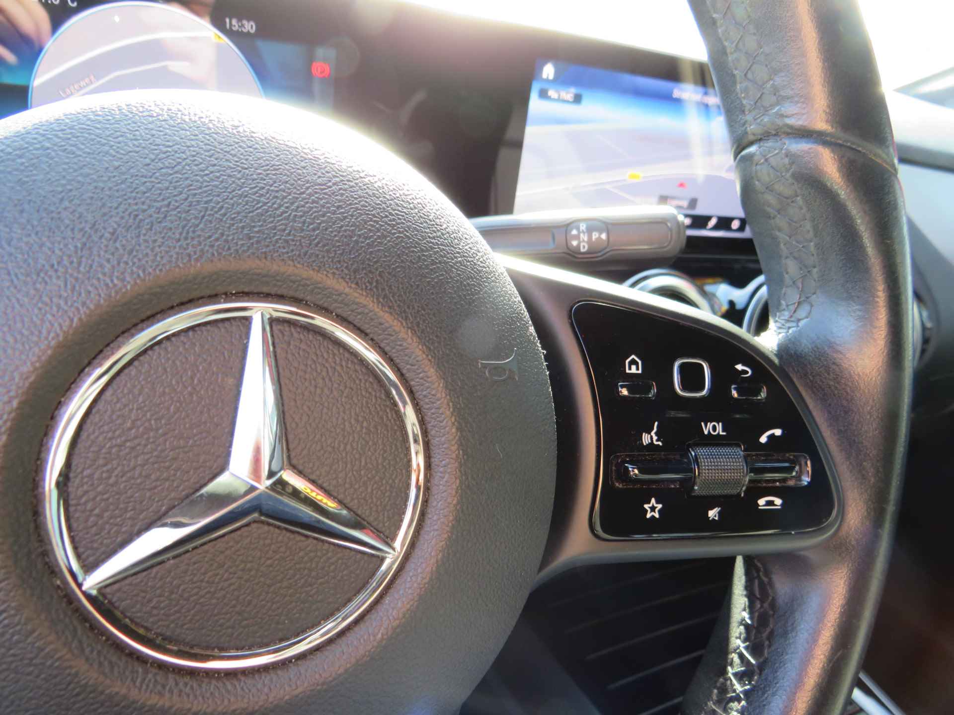 Mercedes-Benz B-Klasse 200d Premium Plus| 150-PK| EURO-6| | Automaat | Cruise Control | Navigatie | Inc. BOVAG-Garantie - 40/70