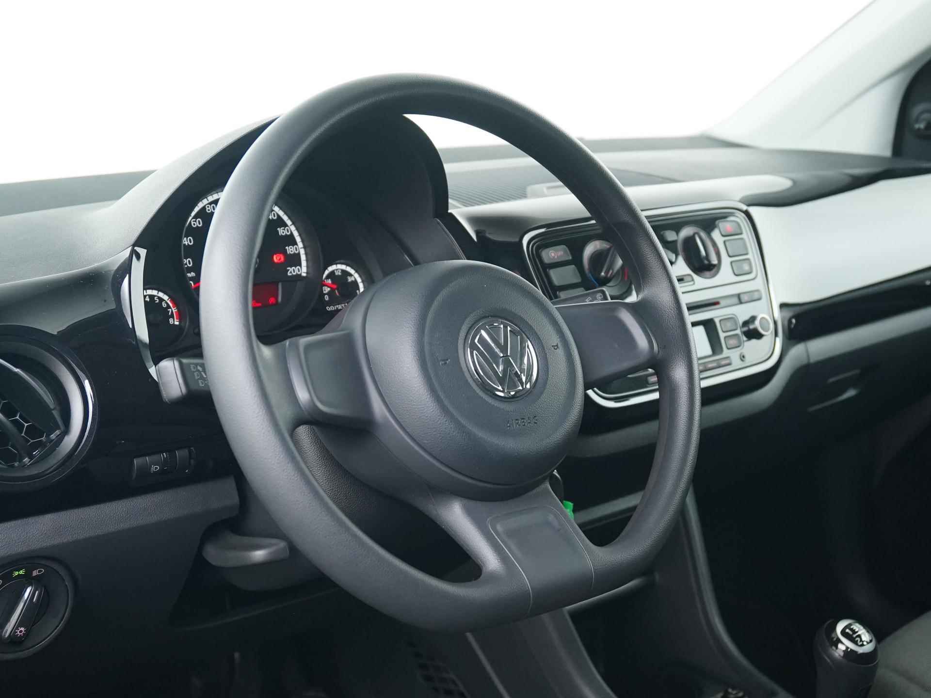 Volkswagen Up! 1.0 move up! BlueMotion | Airco | Zondag Open! - 25/28