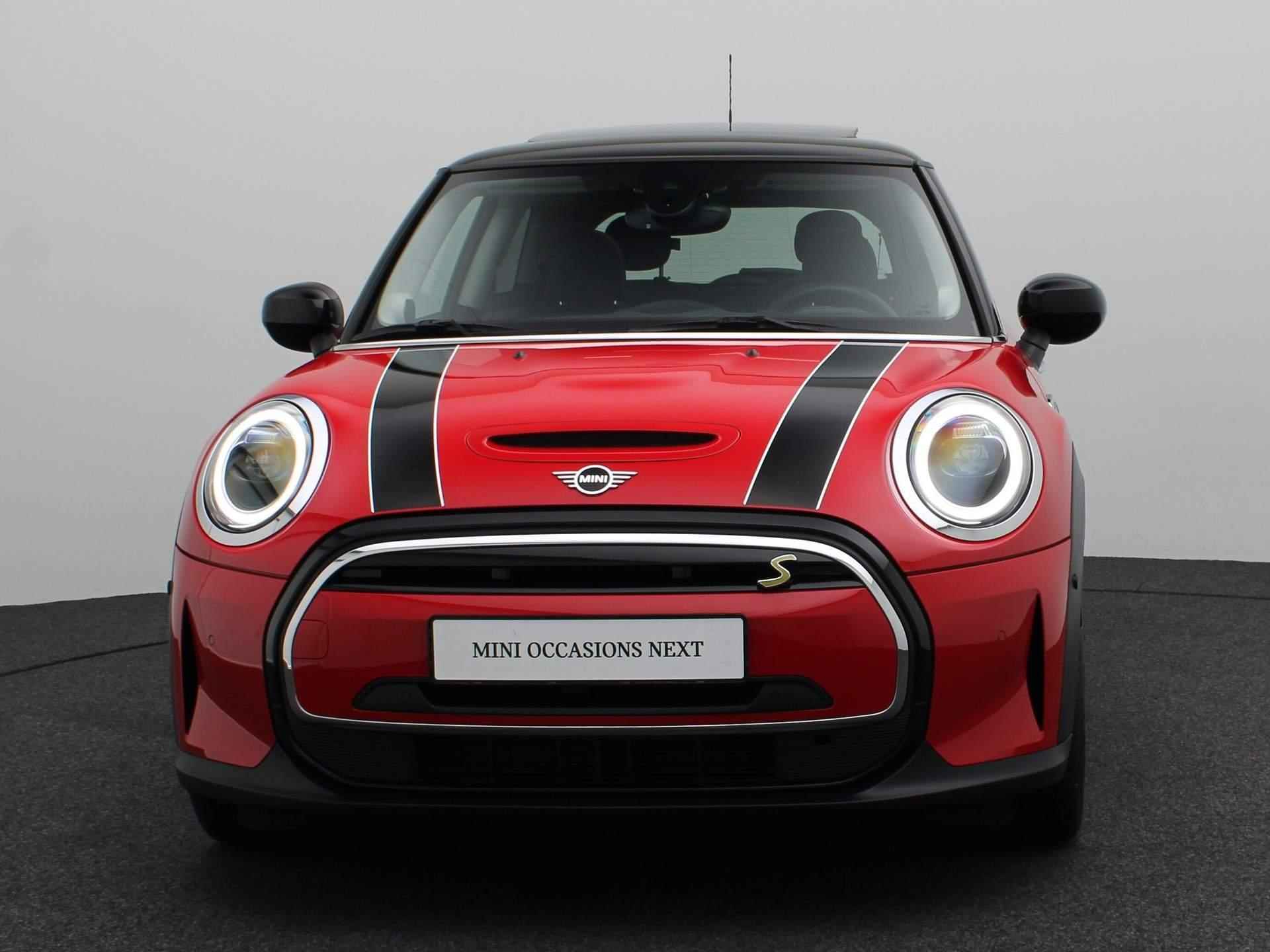 MINI Electric Cooper SE Camden Edition Premium Plus Pakket + Glazen panoramadak + Achteruitrijcamera + Harman-Kardon + Park Assistant + Driving Assistant + LED - 3/23