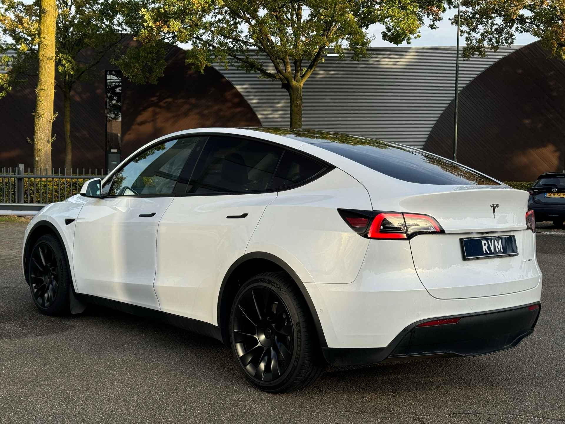 Tesla Model Y Long Range AWD 75 kWh | AUTOPILOT | LEDER | TESLA GARANTIE T/M 9-2026 - 7/39