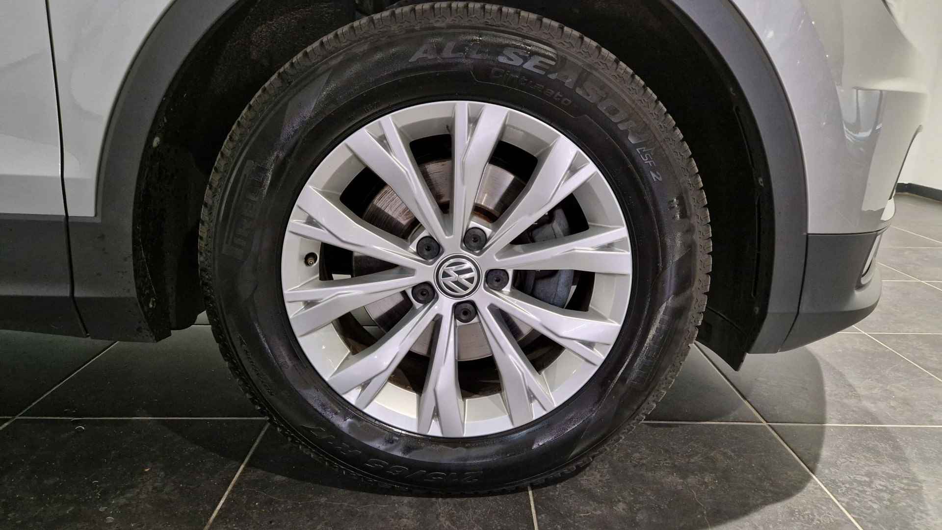 Volkswagen Tiguan 1.5 TSI Comfortline Business | Trekhaak - 28/29