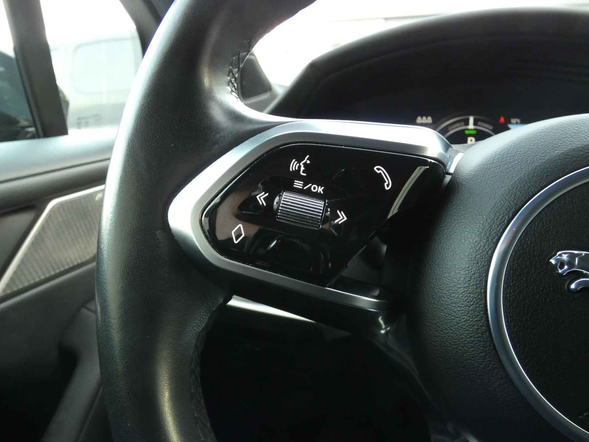 Jaguar I-PACE EV400 SE 90 kWh | NAVIGATIE | PANORAMADAK | ACHTERUITRIJCAMERA | - 22/24