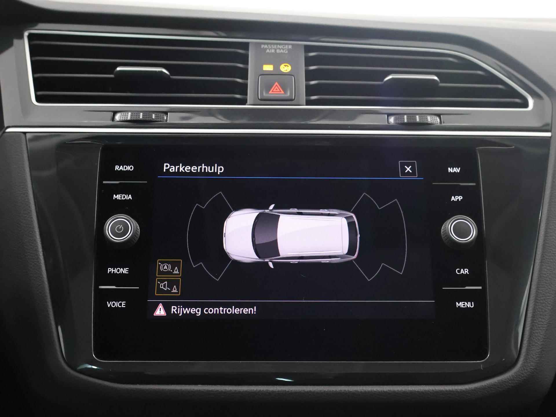 Volkswagen Tiguan 1.5 TSI Life | Trekhaak | Panoramadak | Navigatie | Stoelverwarming | Climate Control | Carplay | - 15/42