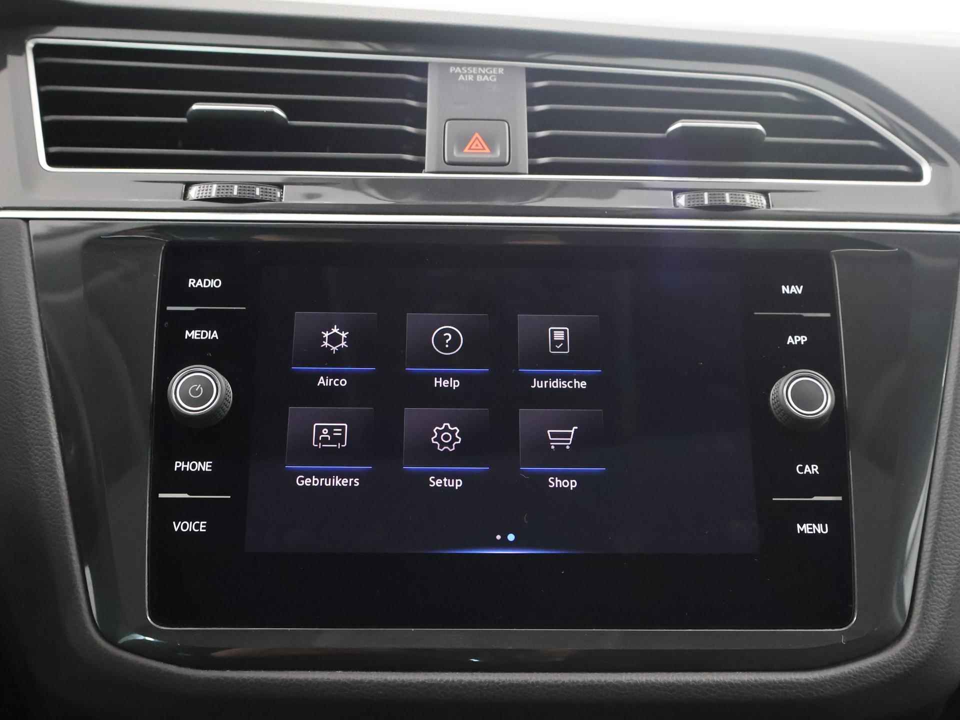 Volkswagen Tiguan 1.5 TSI Life | Trekhaak | Panoramadak | Navigatie | Stoelverwarming | Climate Control | Carplay | - 22/42