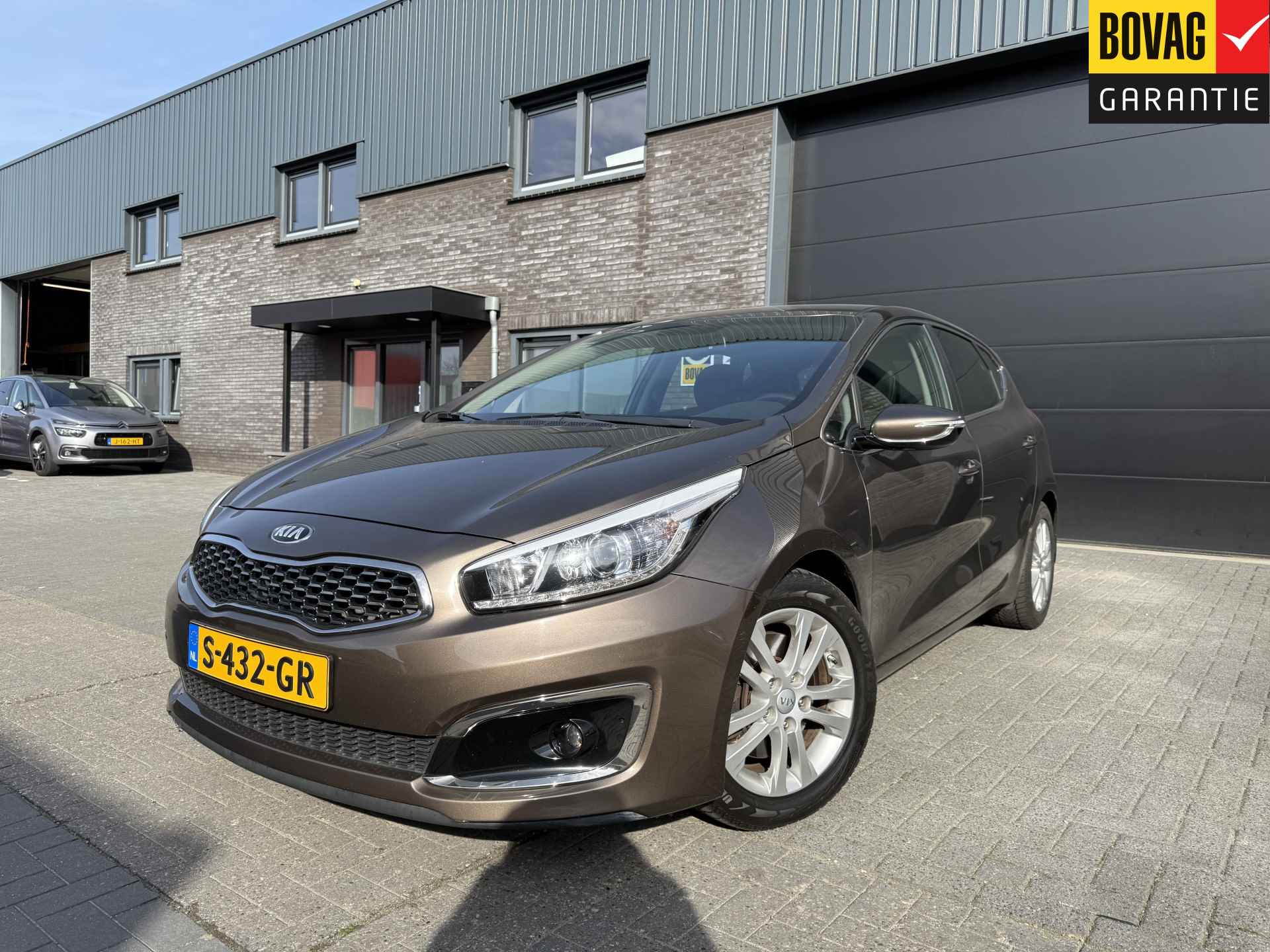 Kia cee'd 1.6 GDI DynamicLine | 12MND GARANTIE | CRUISE | LMV | CARPLAY | NAVI |