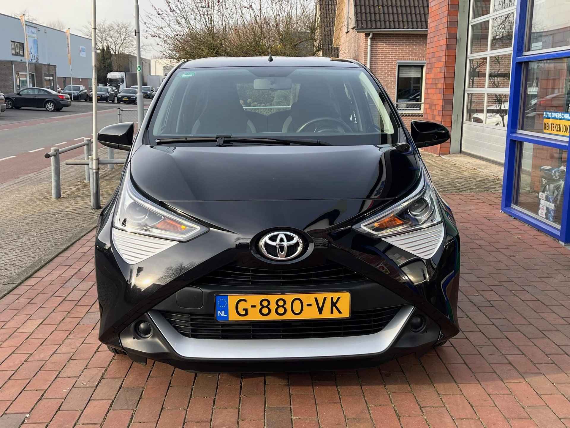 Toyota Aygo 1.0 VVT-i x-play - 4/19