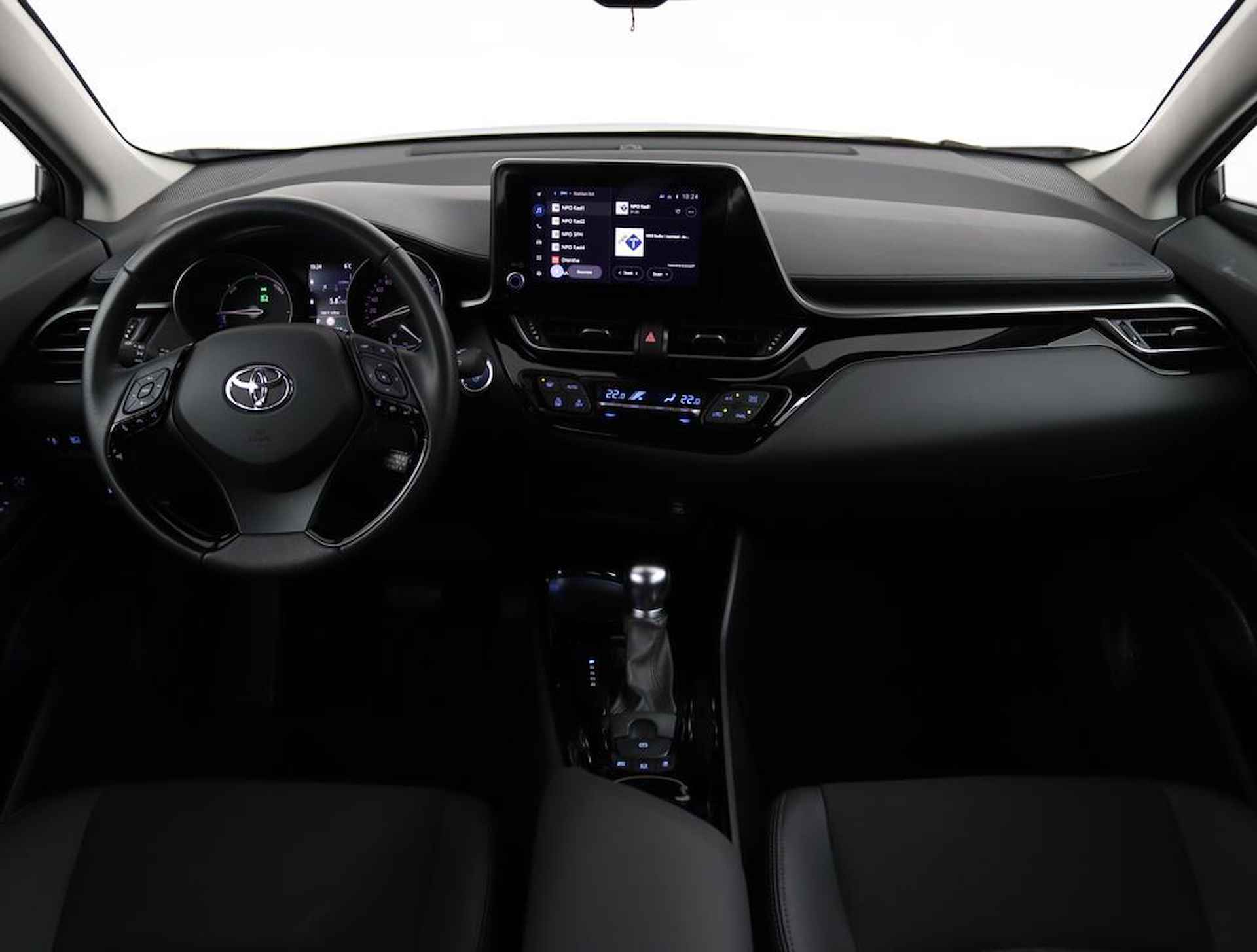 Toyota C-HR 1.8 Hybrid Dynamic | Navigatie | Dodehoek Detectie | Keyless Entry | Parkeersensoren Rondom | Toyota Safety Sense | - 12/52