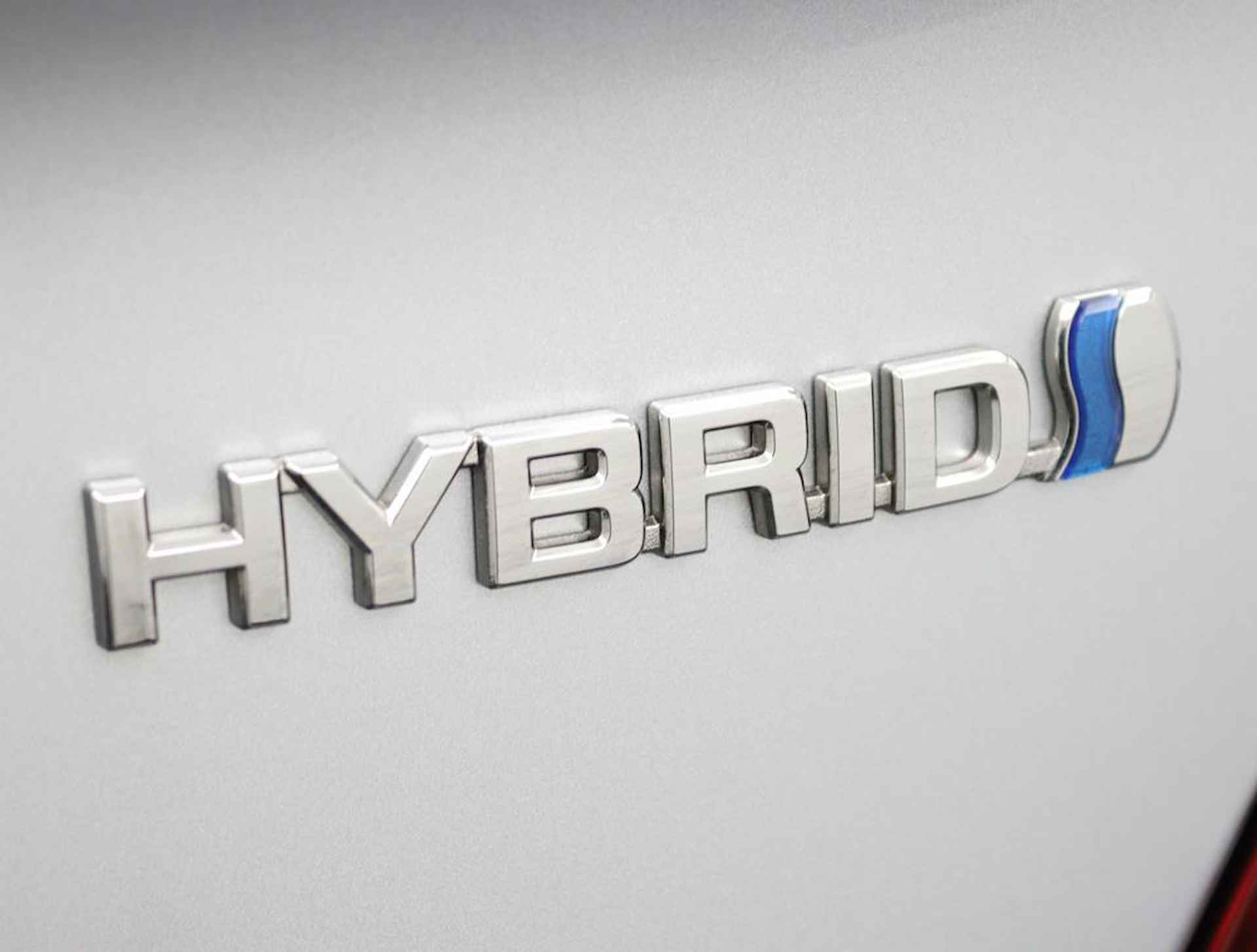 Toyota C-HR 1.8 Hybrid Dynamic | Navigatie | Dodehoek Detectie | Keyless Entry | Parkeersensoren Rondom | Toyota Safety Sense | - 41/52