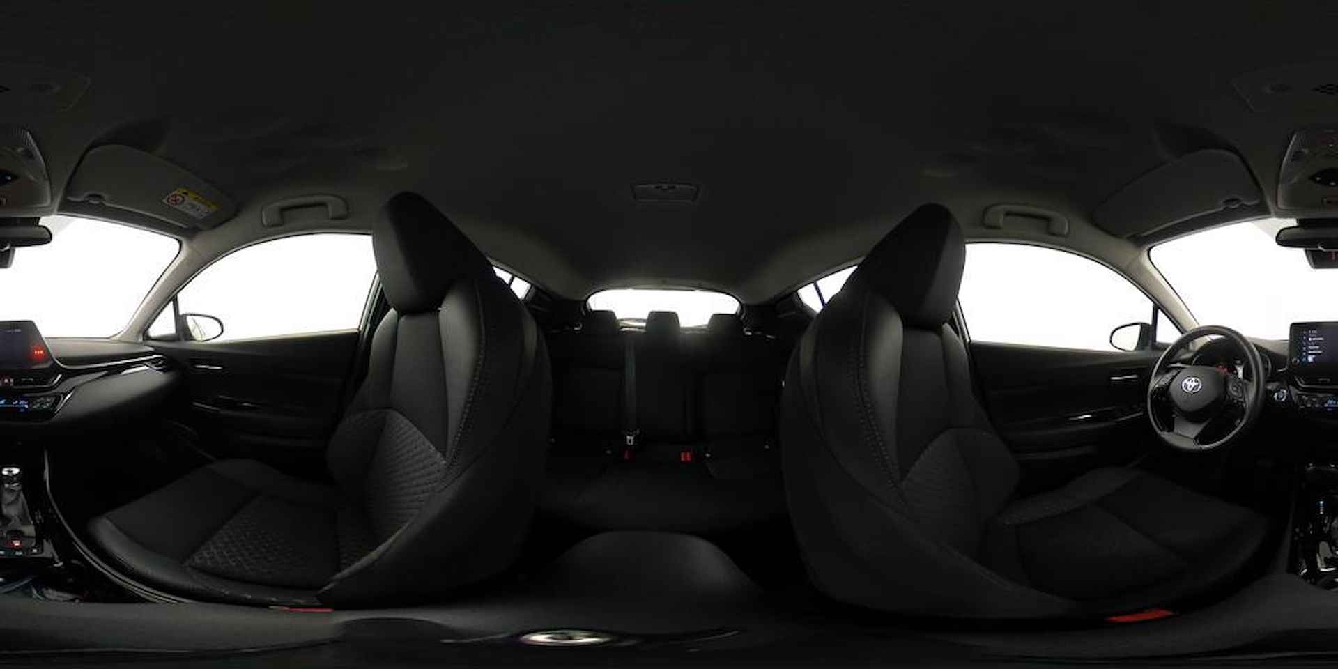 Toyota C-HR 1.8 Hybrid Dynamic | Navigatie | Dodehoek Detectie | Keyless Entry | Parkeersensoren Rondom | Toyota Safety Sense | - 45/52