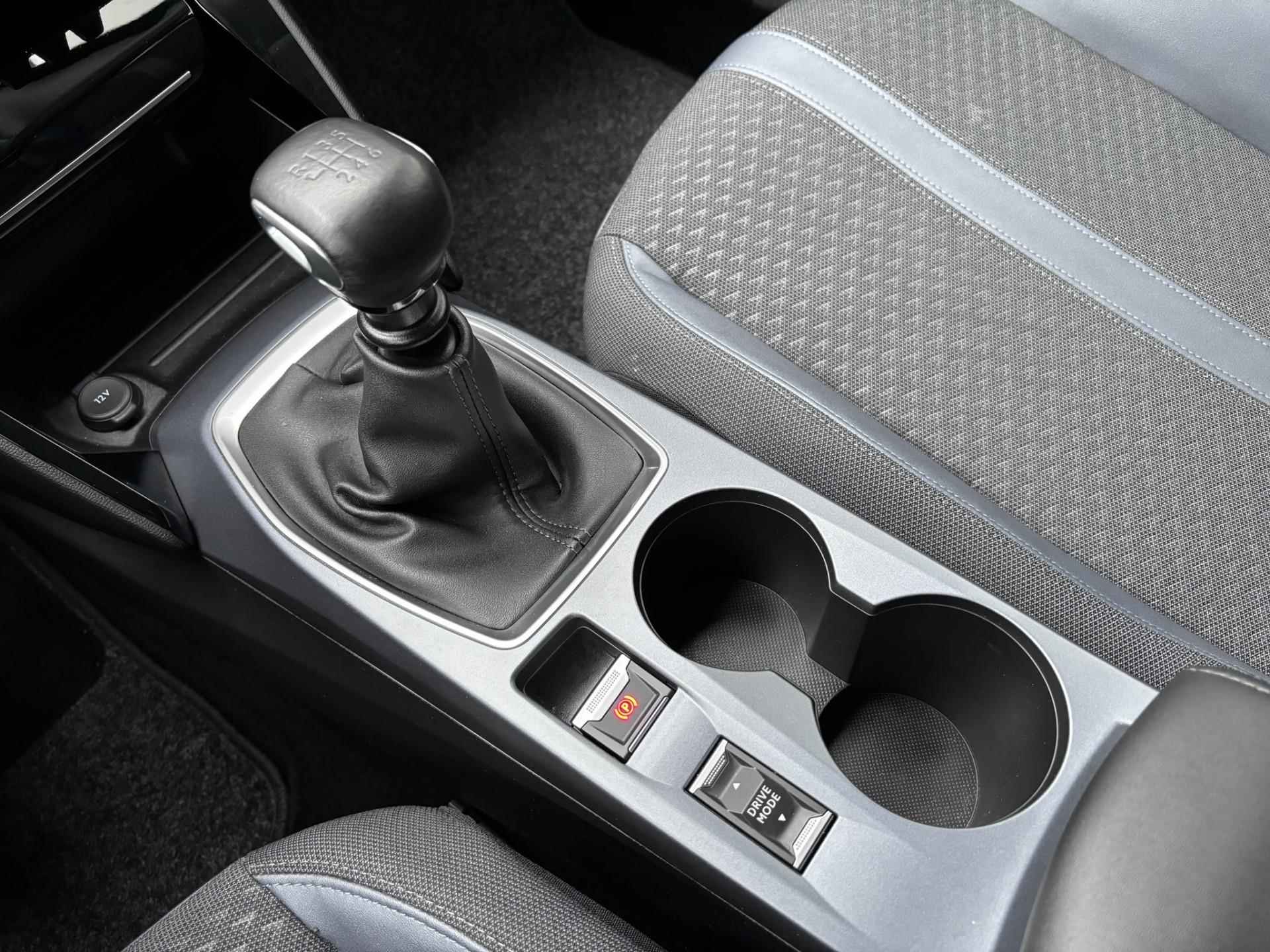 Peugeot 2008 SUV Allure 1.2 PureTech 100pk H6 KEYLESS ENTRY | NAVI | CAMERA | LED MISTLAMPEN | DAB+ | CLIMA | CRUISE CONTROL - 28/62