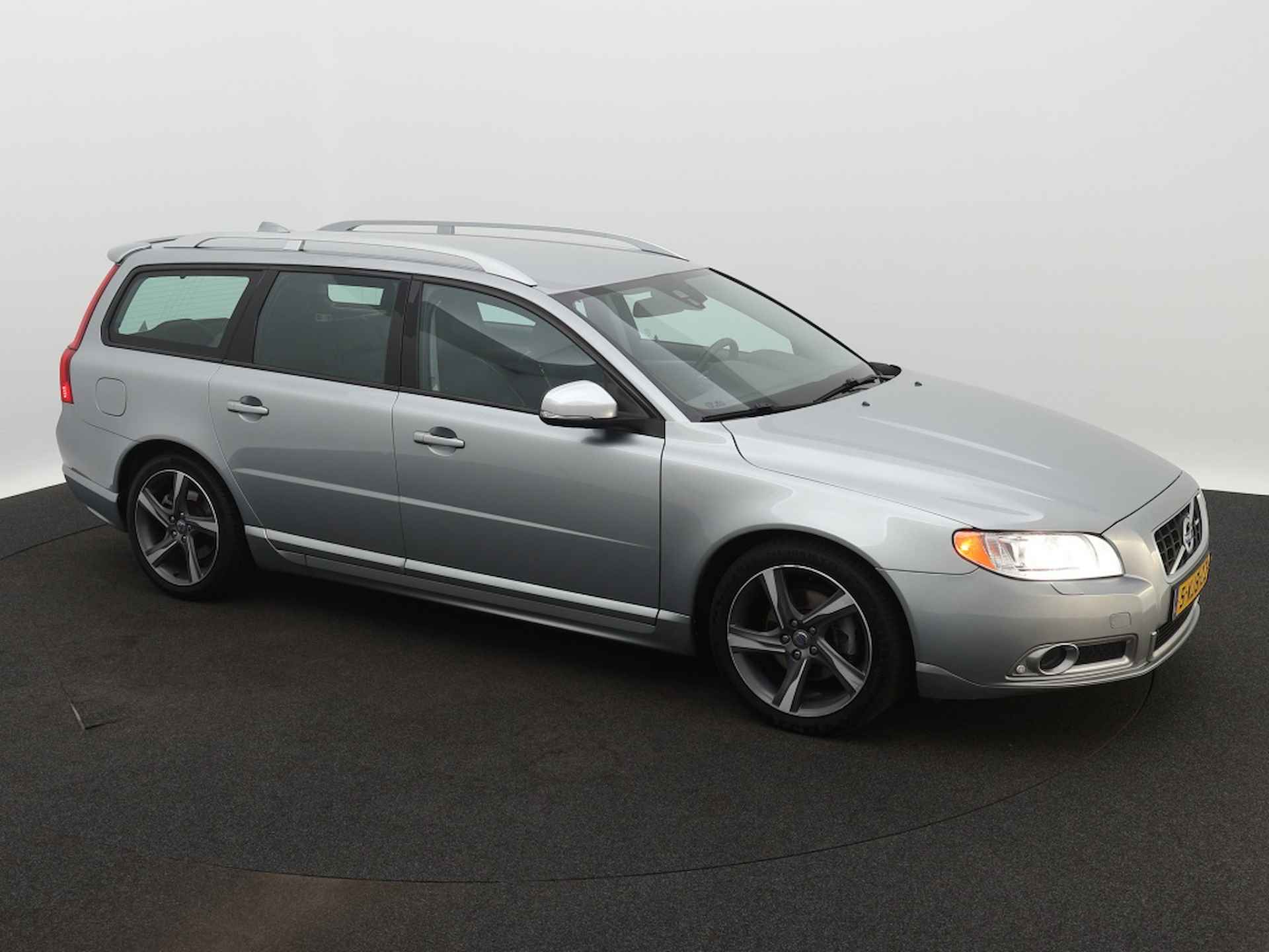 Volvo V70 1.6 T4 R-Edition | Lederen bekleding | Trekhaak - 12/33