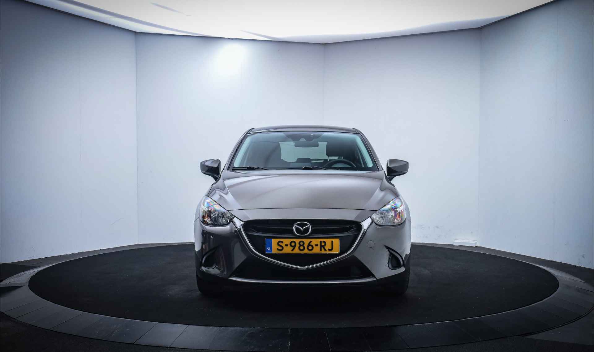 Mazda 2 1.5 Skyactiv-G Skylease+ CARPLAY/STOELVERW./DAB/NAVI/BLINDSPOT/CRUISE/CLIMA/PDC/LMV 16'' - 2/25