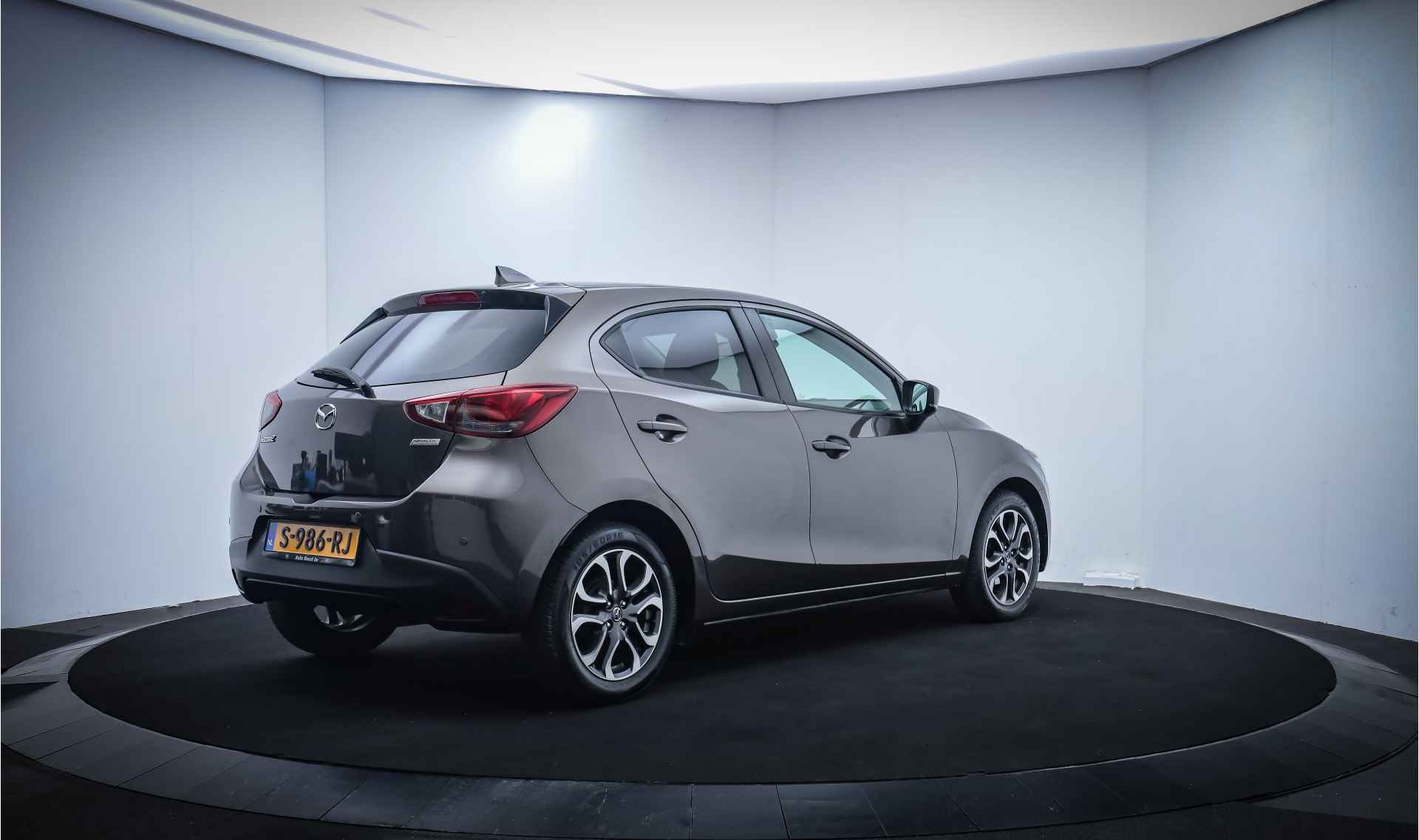 Mazda 2 1.5 Skyactiv-G Skylease+ CARPLAY/STOELVERW./DAB/NAVI/BLINDSPOT/CRUISE/CLIMA/PDC/LMV 16'' - 5/25