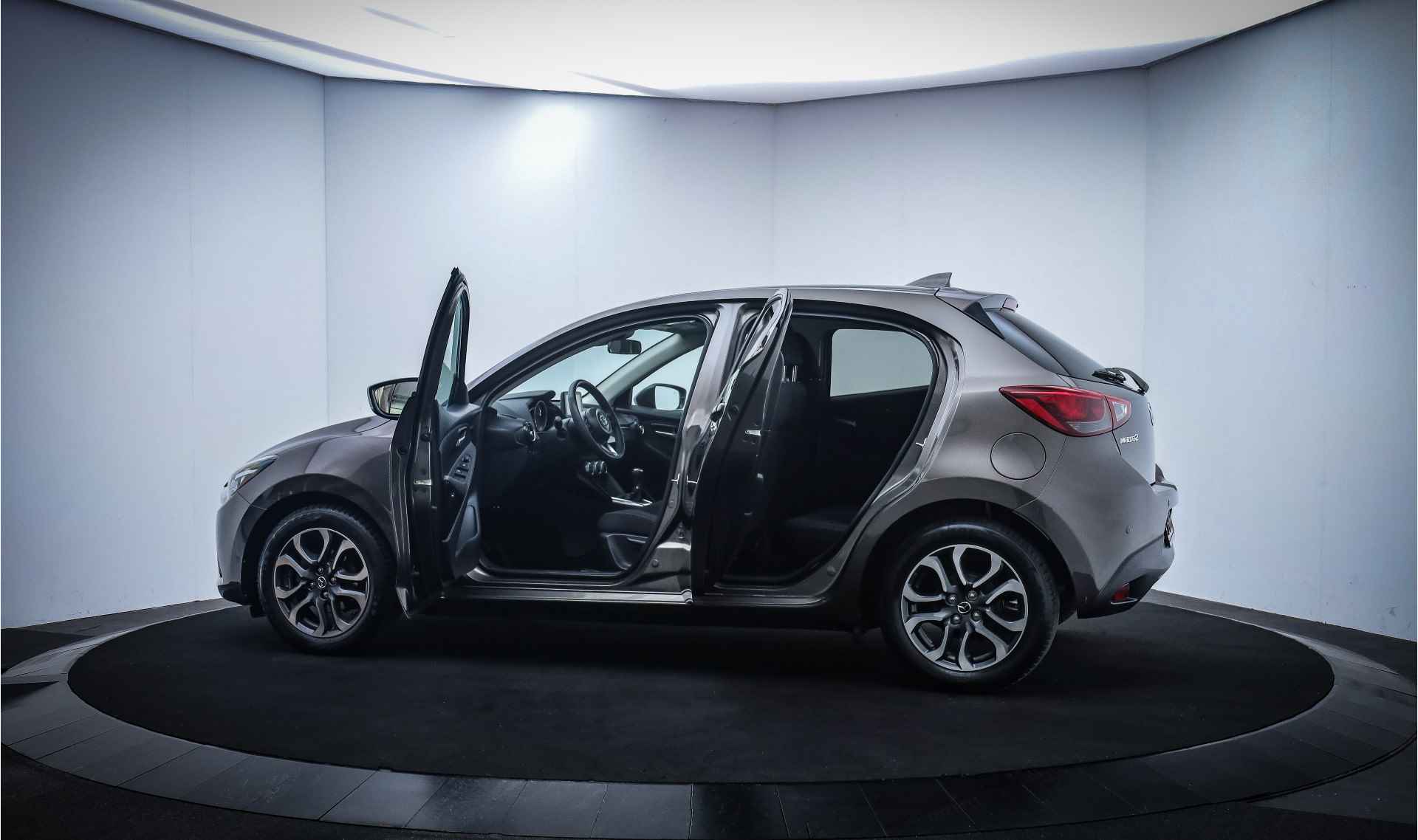 Mazda 2 1.5 Skyactiv-G Skylease+ CARPLAY/STOELVERW./DAB/NAVI/BLINDSPOT/CRUISE/CLIMA/PDC/LMV 16'' - 9/25