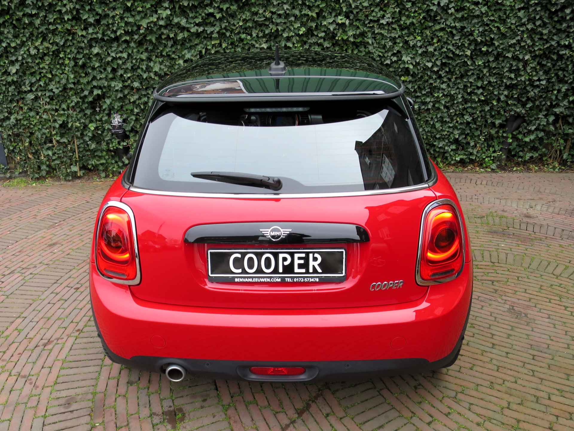 MINI Cooper 1.5 Salt Business F56 LCI NL Auto, Navi, Cruise, Apple CarPlay en 16" - 7/38