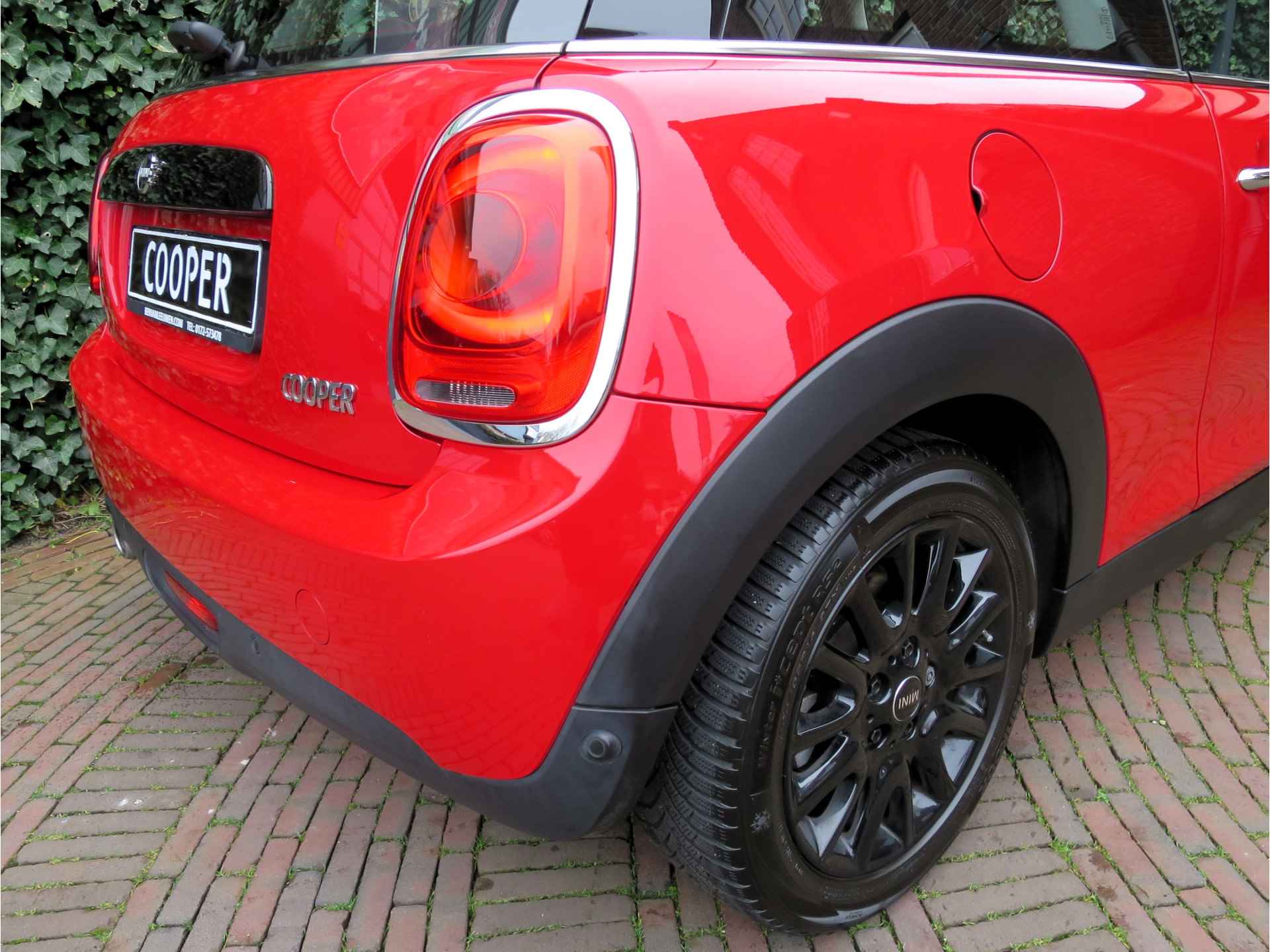 MINI Cooper 1.5 Salt Business F56 LCI NL Auto, Navi, Cruise, Apple CarPlay en 16" - 23/38