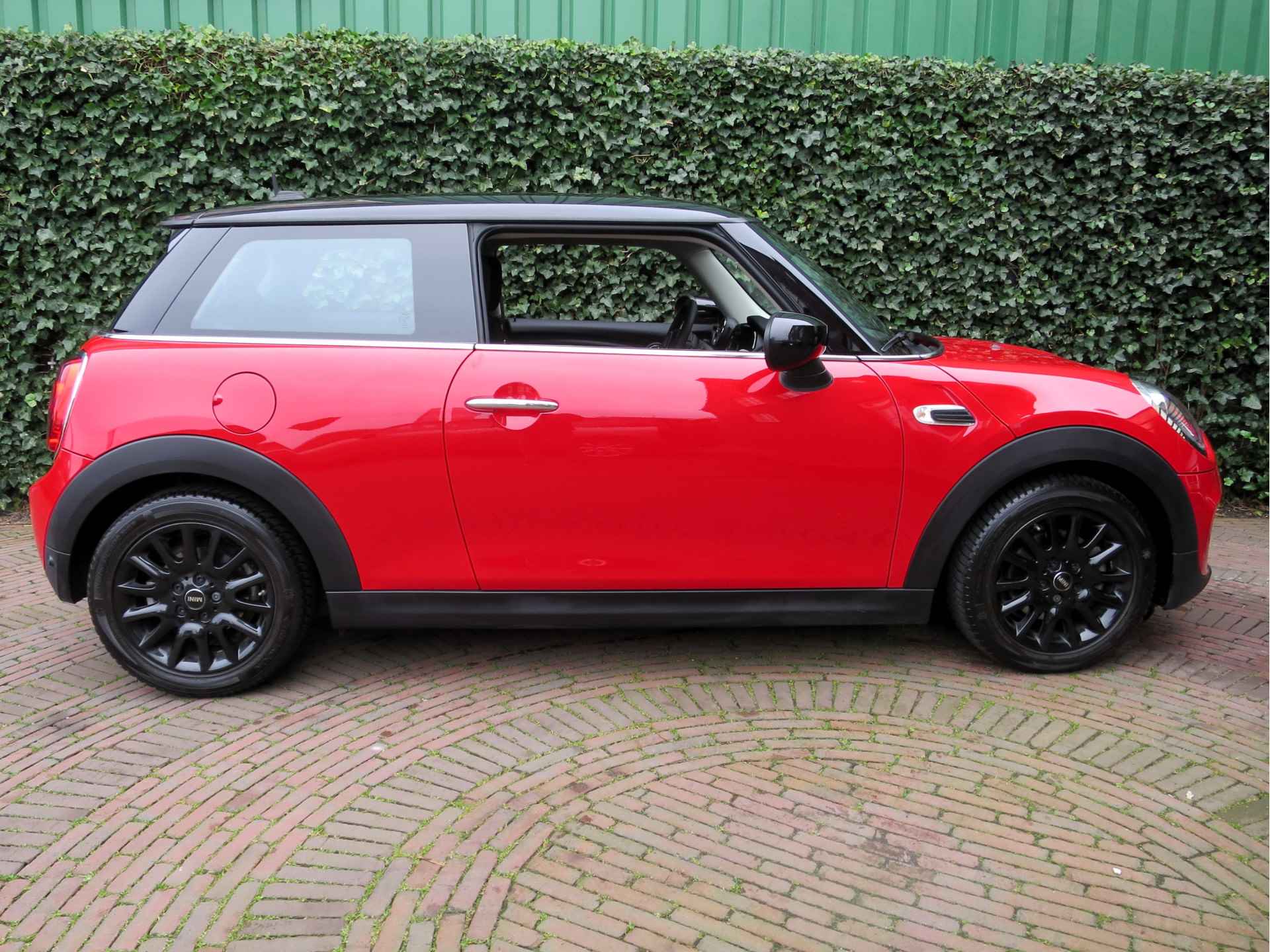 MINI Cooper 1.5 Salt Business F56 LCI NL Auto, Navi, Cruise, Apple CarPlay en 16" - 31/38