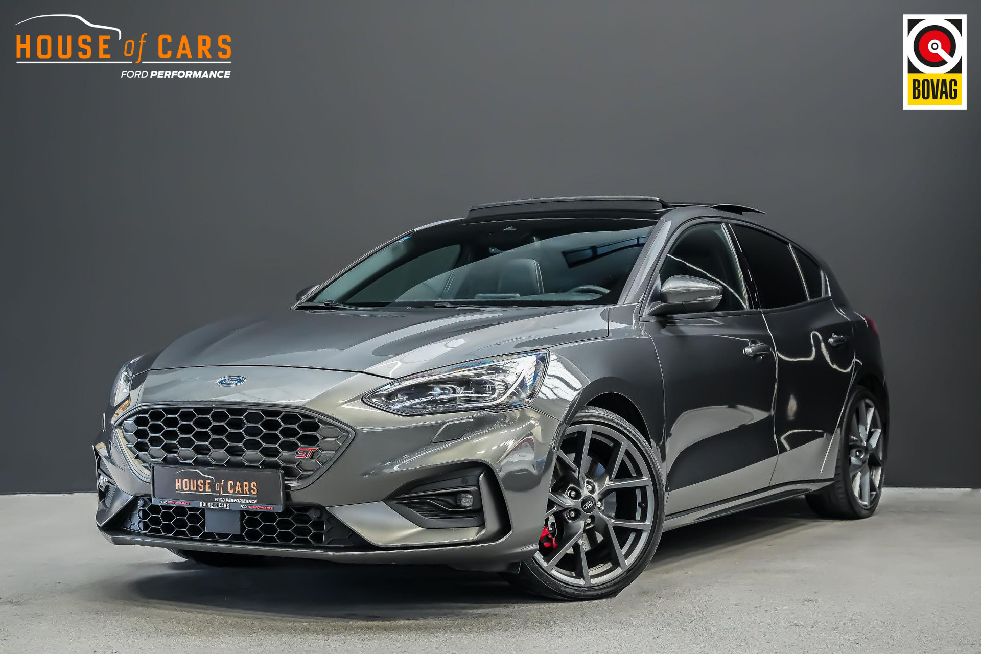 Ford Focus ST-3 2.3 280pk Performance pack |launch control|sper diff|panoramadak|B&O|adaptive cruise control|BLIS|parkeercamera en sensoren|18"|