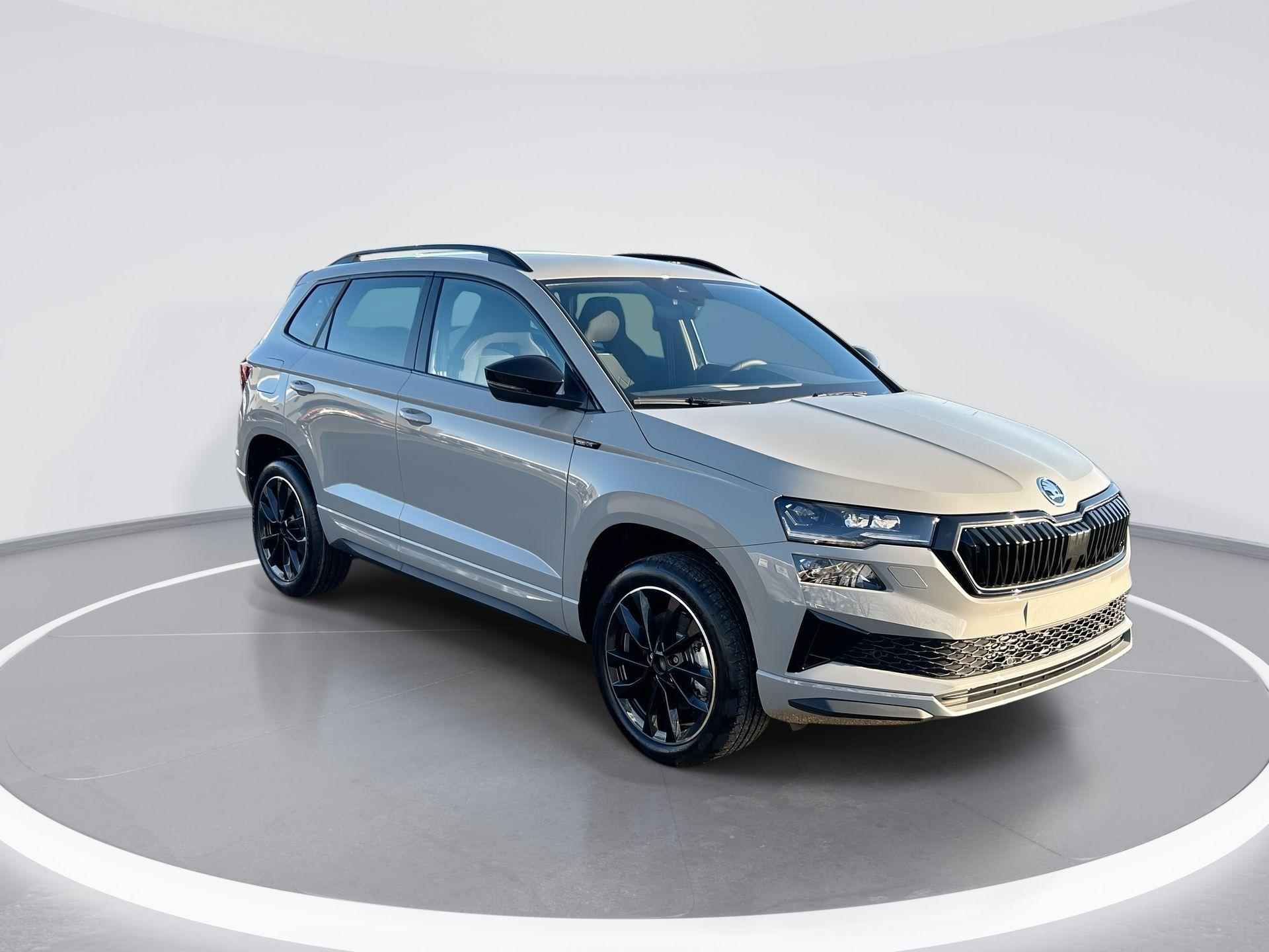 Škoda Karoq Sportline Business 1.5 TSI 110 kW / 150 PK SUV 7 v ersnelling DSG | Steel Grey | Travel assist Plus | Elektrische achterklep met voetsensor | 3500,- inruilvoordeel!! - 3/7