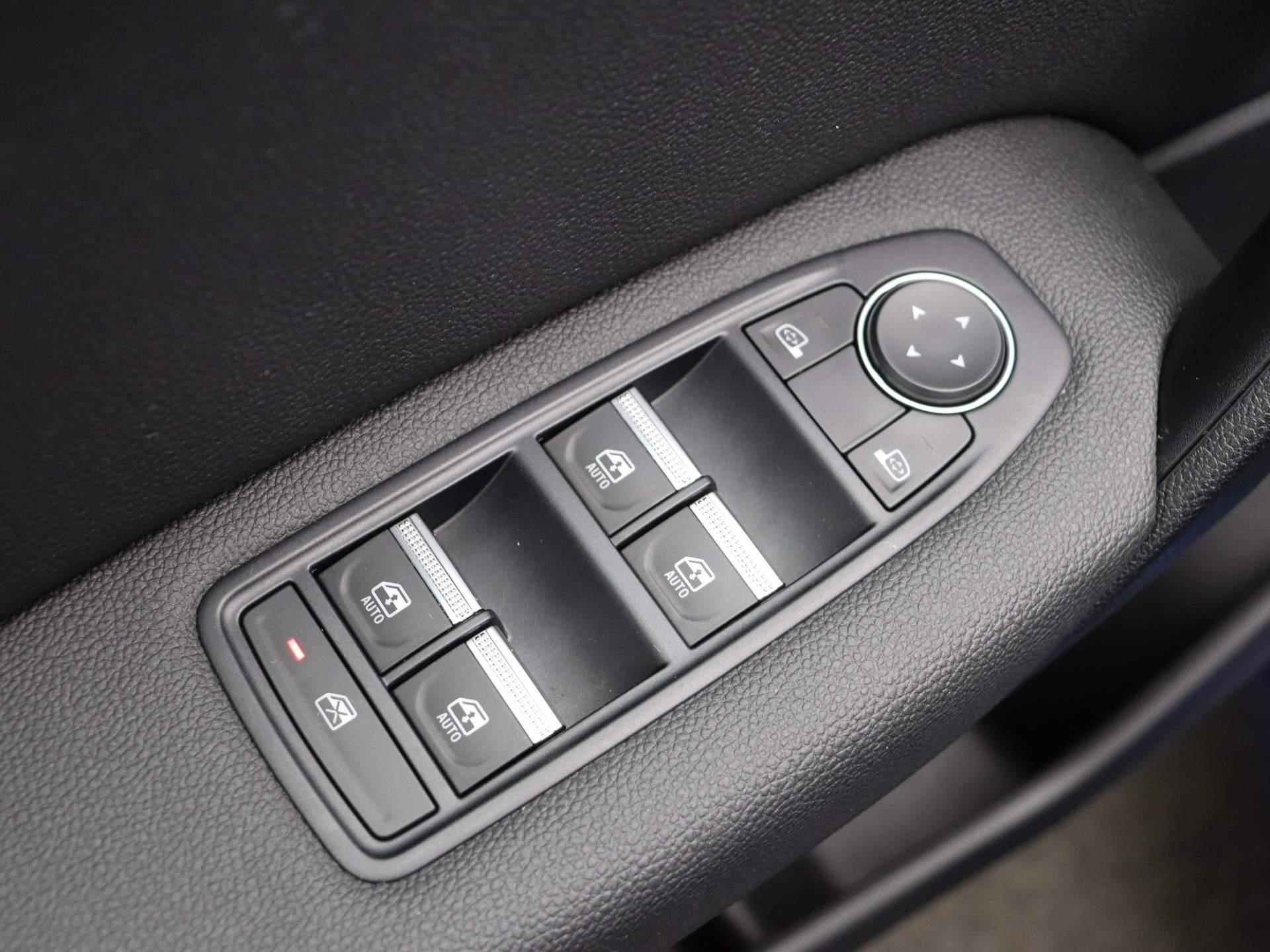 Renault Captur 140pk Mild Hybrid EDC/Automaat Intens | Stoel + Stuurverwarming | Achteruitrijcamera | Parkeersensoren voor/achter | - 16/44