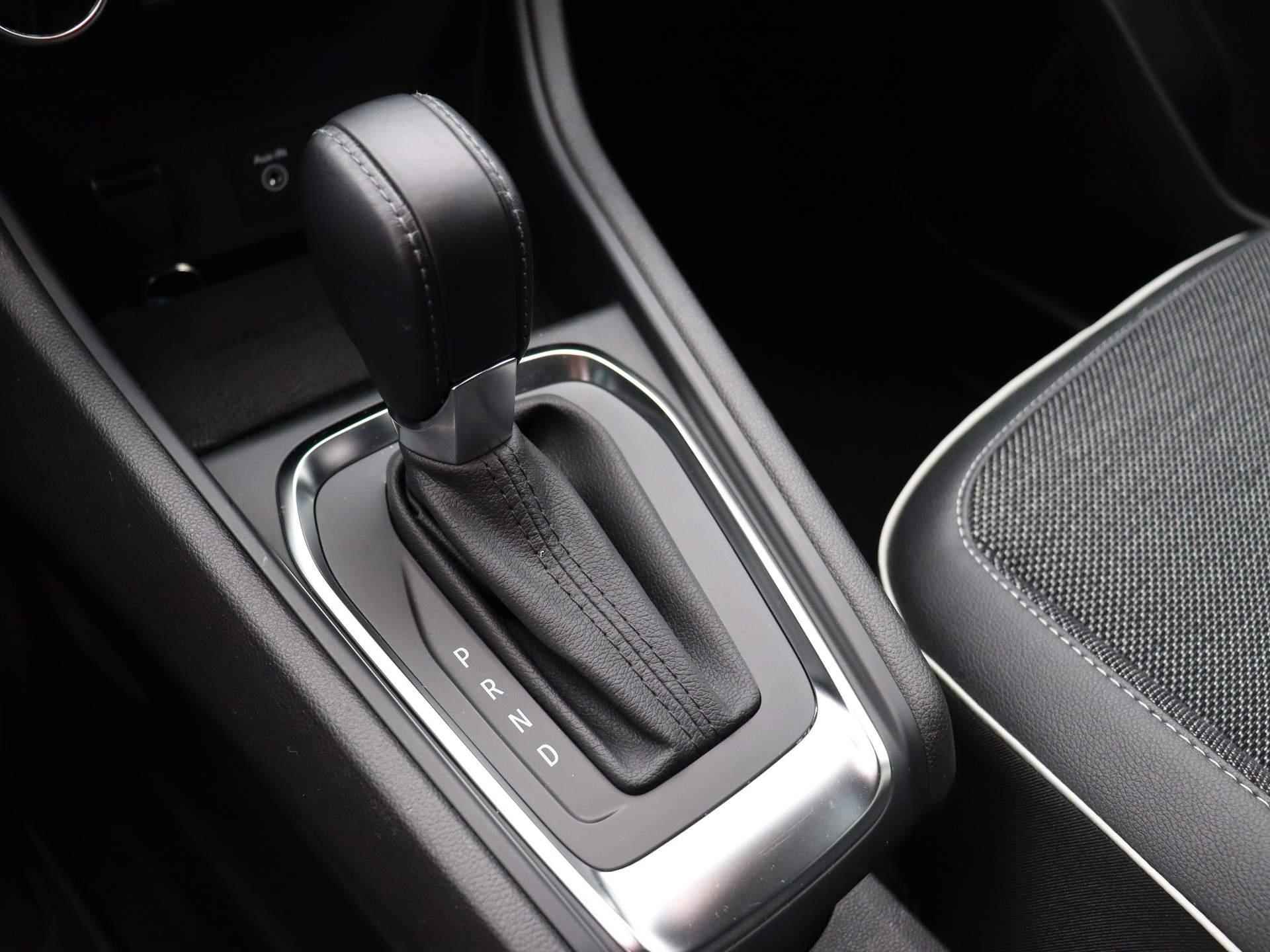 Renault Captur 140pk Mild Hybrid EDC/Automaat Intens | Stoel + Stuurverwarming | Achteruitrijcamera | Parkeersensoren voor/achter | - 20/44