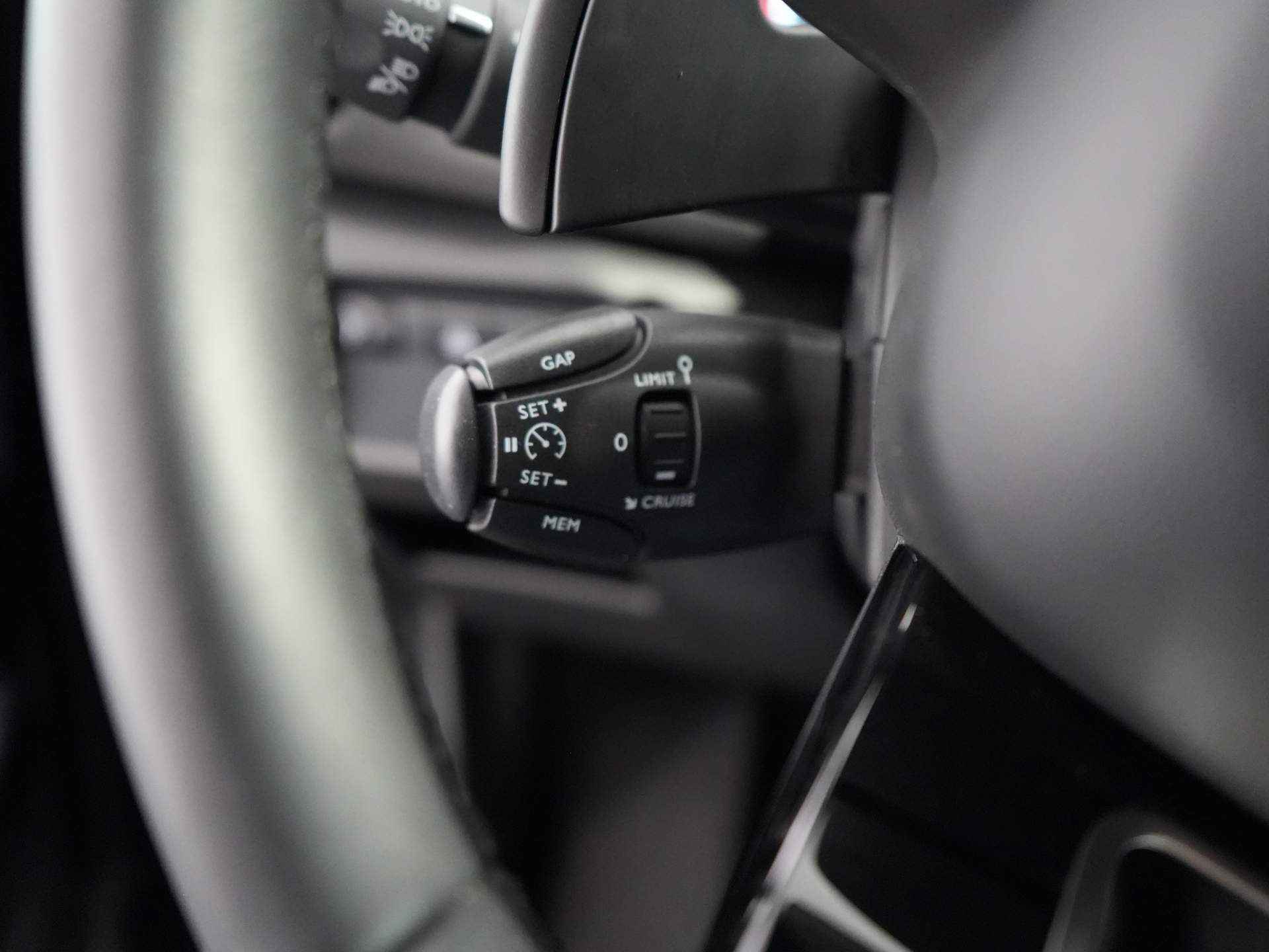 Citroën C5 Aircross 1.2 PureTech Feel | Navigatiesysteem full map | Apple Carplay/Android Auto | LED koplampen - 20/32