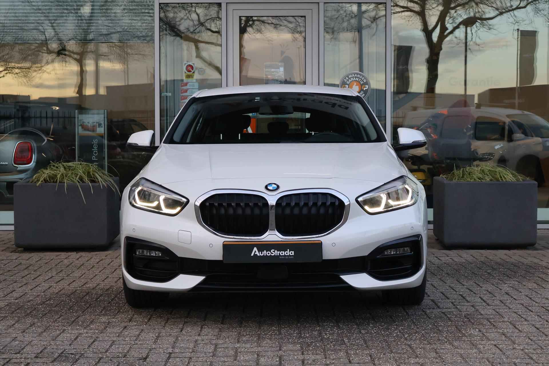 BMW 1-Serie (f40) 118i SportLine 140pk Aut | Carplay | Navi | LED | Climate | Cruise - 19/37