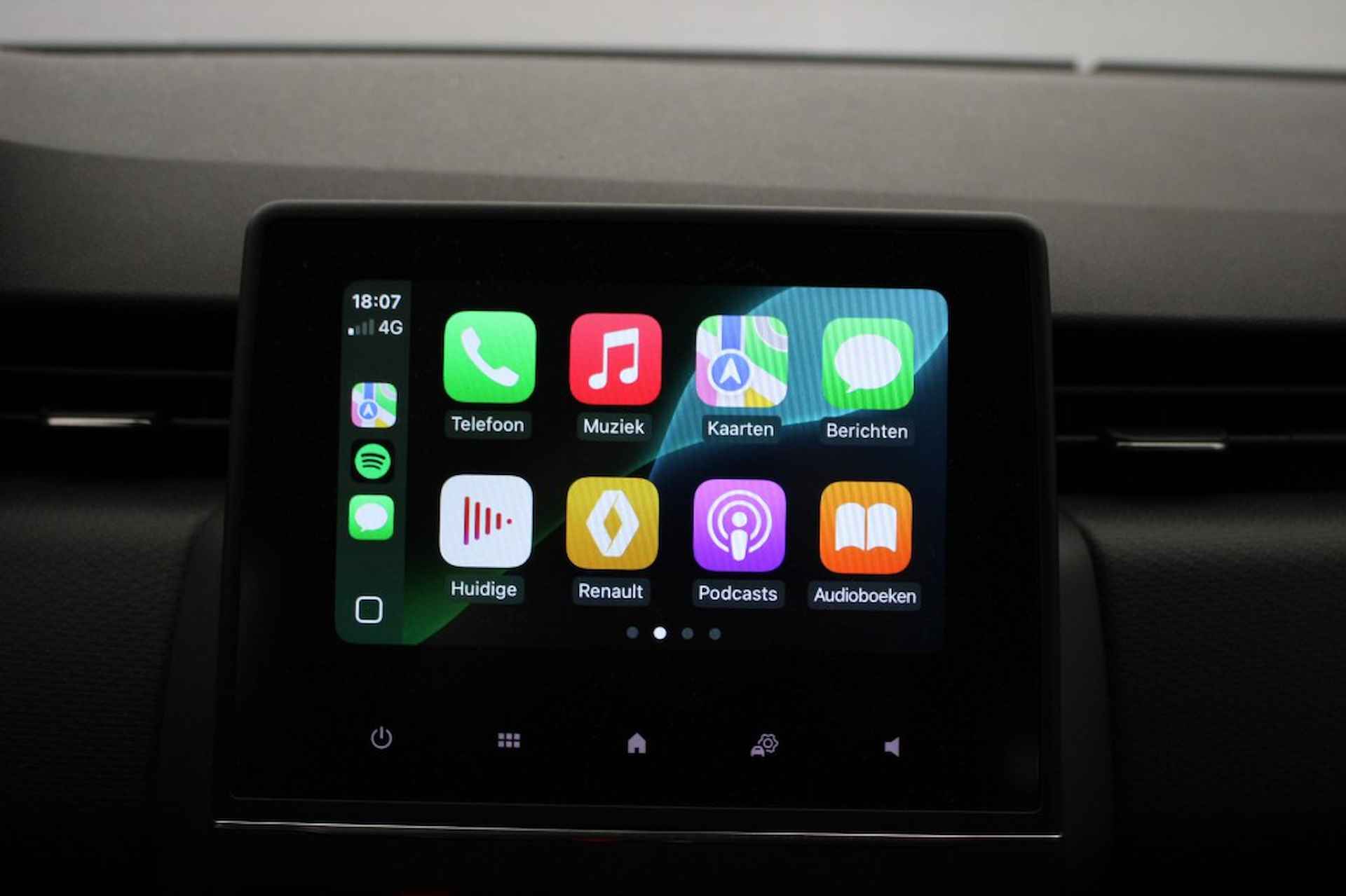 RENAULT Clio 1.0 TCe 90 Equilibre - Carplay, Navi, Airco - 5/25