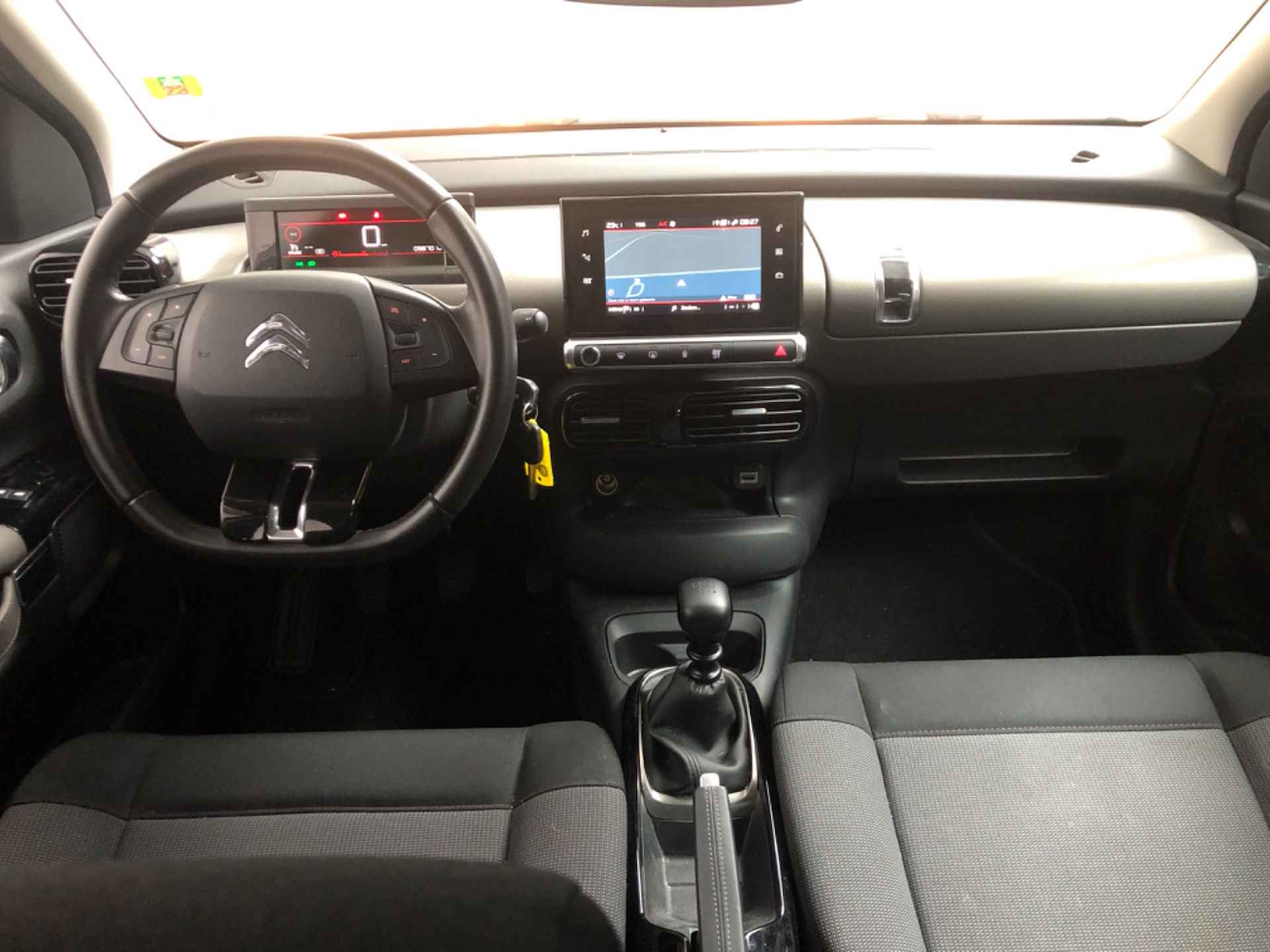 Citroën C4 Cactus 1.2 PureTech Business | Carplay | Cruise | Climate | Navi | 16"LMV | Parkeerassistent | Komt binnenk - 3/9