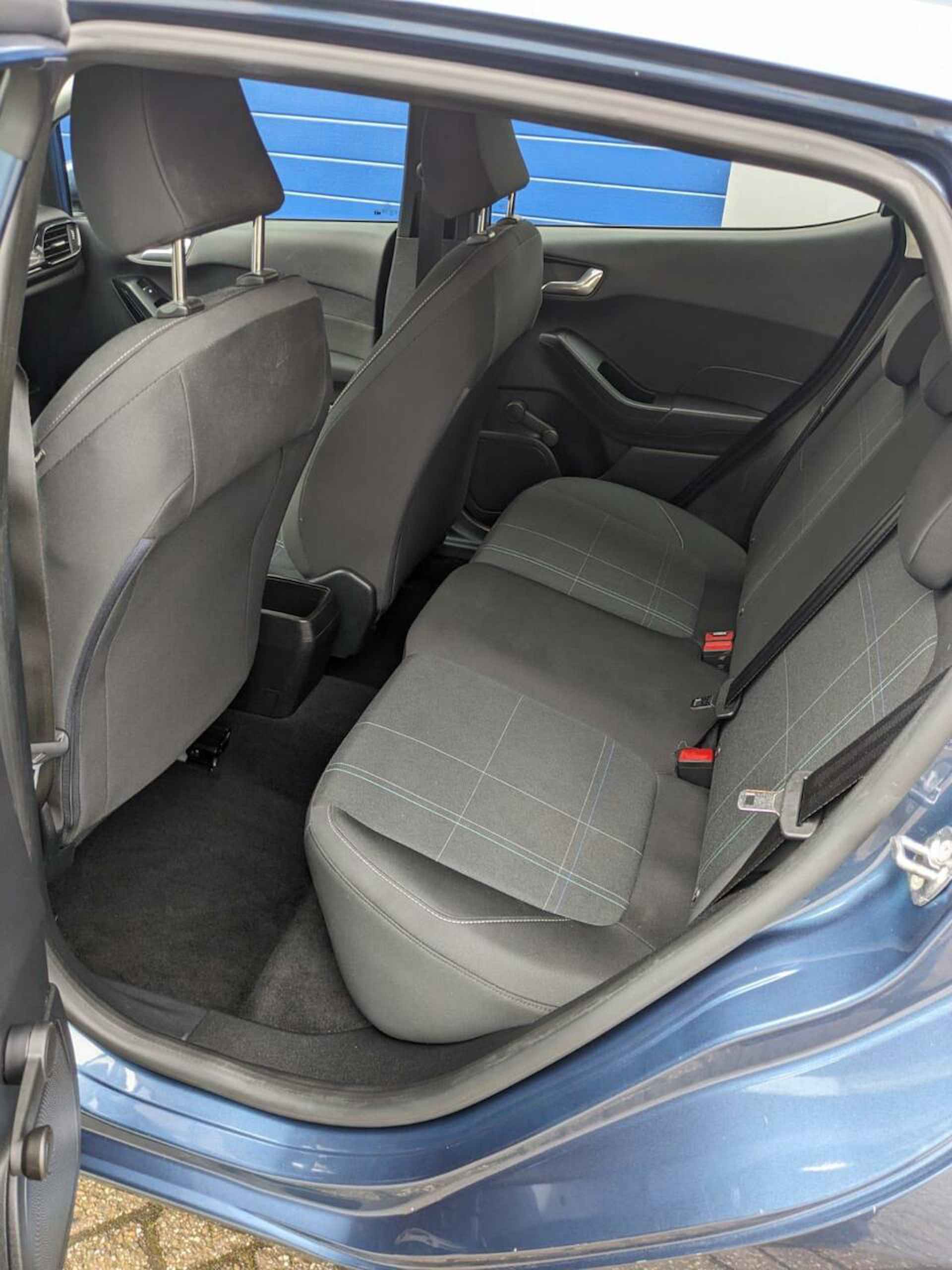 Ford Fiesta 1.1 Blue Metallic - 10/18