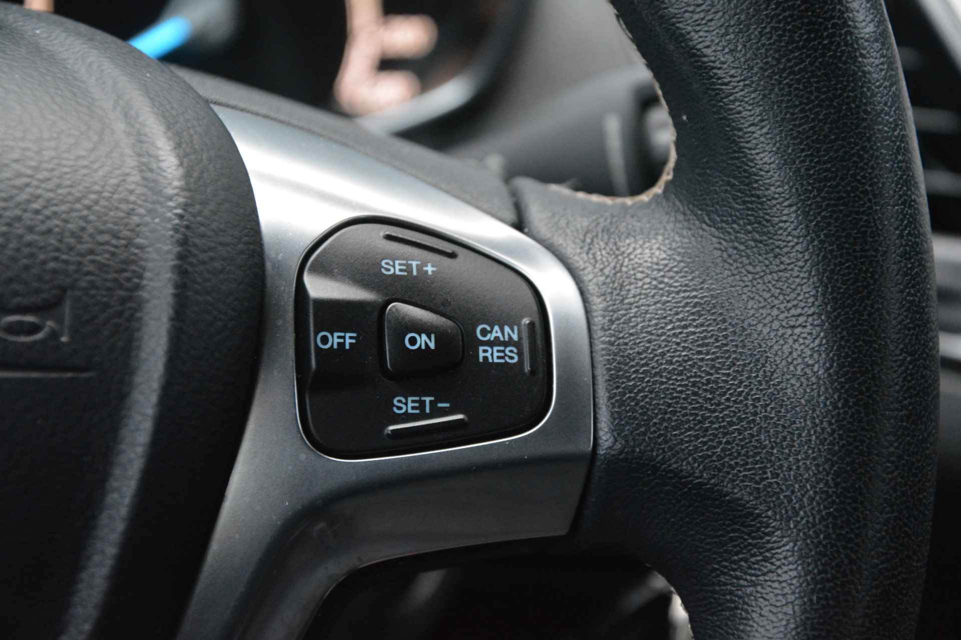 Ford Fiesta 1.0 EcoBoost Titanium Automaat - 18/20