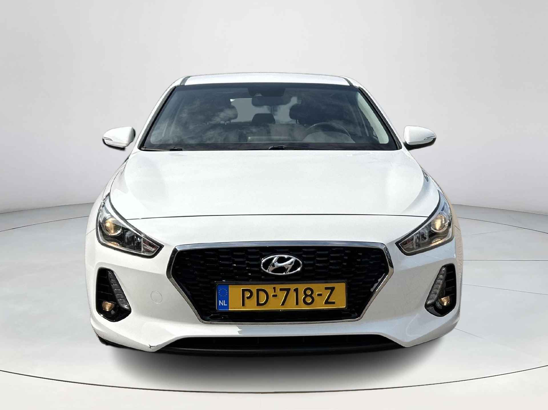 Hyundai i30 1.0 T-GDI Comfort | Rijklaarprijs! | Trekhaak | Climate Control | Navigatie | Cruise Control | Inclusief 12 mnd Bovag Garantie! | - 6/24