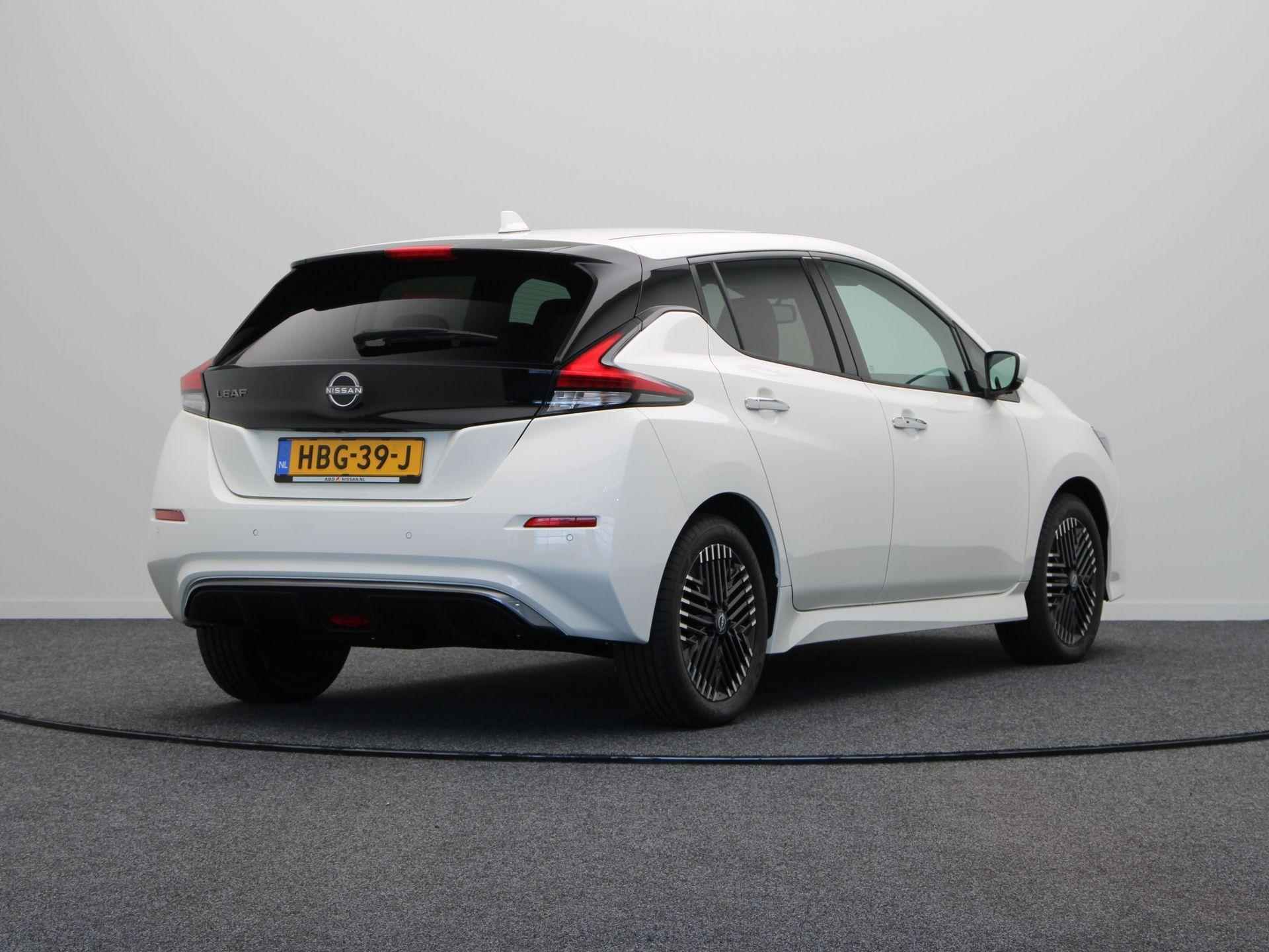 Nissan LEAF N-Connecta 39 kWh | Rijklaar Prijs!!| Adaptieve Cruise Control | Stoelverwarming Voor en Achter | Stuurwielverwarming | Navigatie | - 11/41