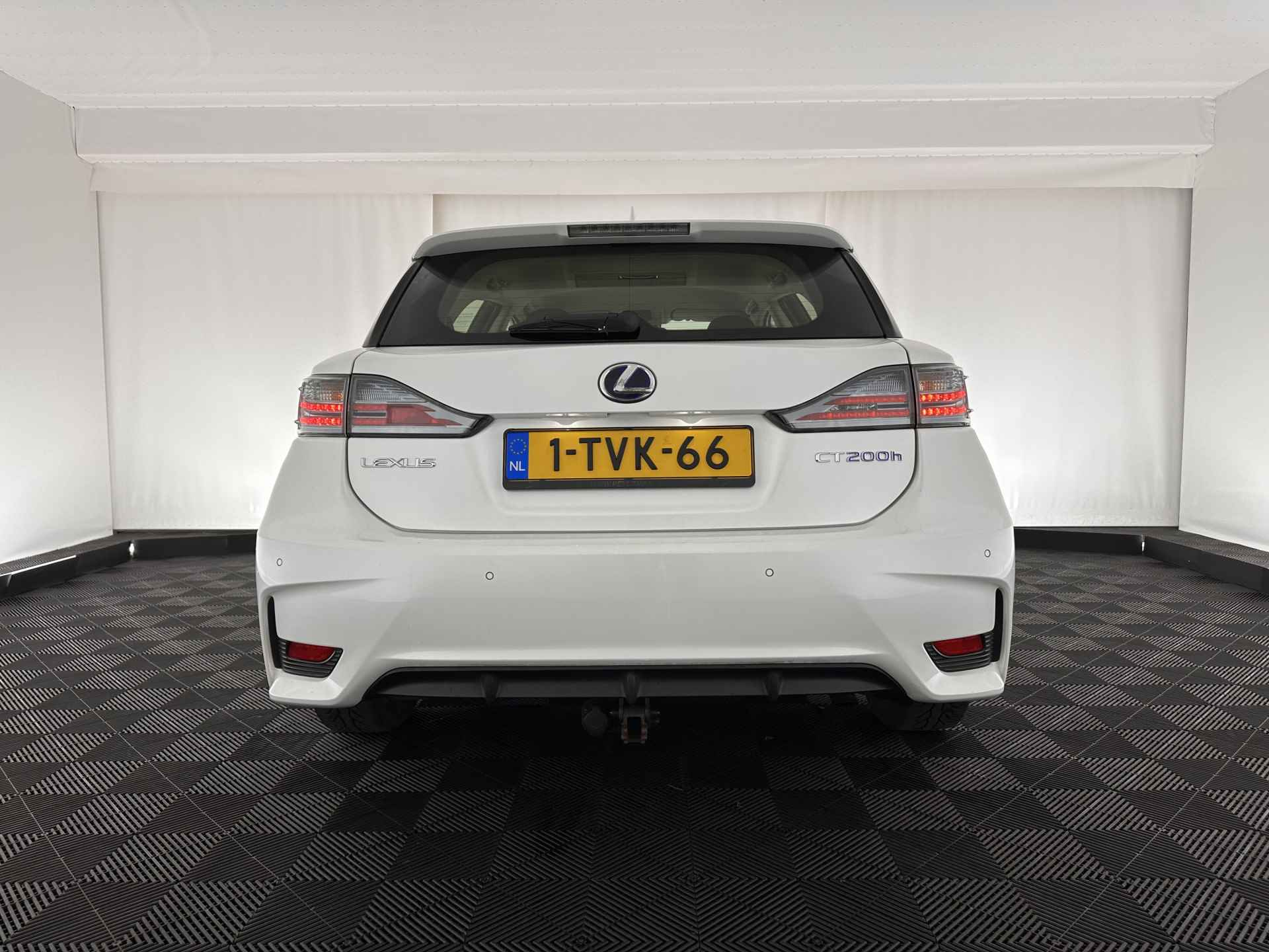 Lexus CT 200h Aut. *NAVI-FULLMAP | ALCANTARA | ECC | PARKASSIST | CRUISE | TOWBAR | COMFORT-SEATS |  15''ALU* - 5/30