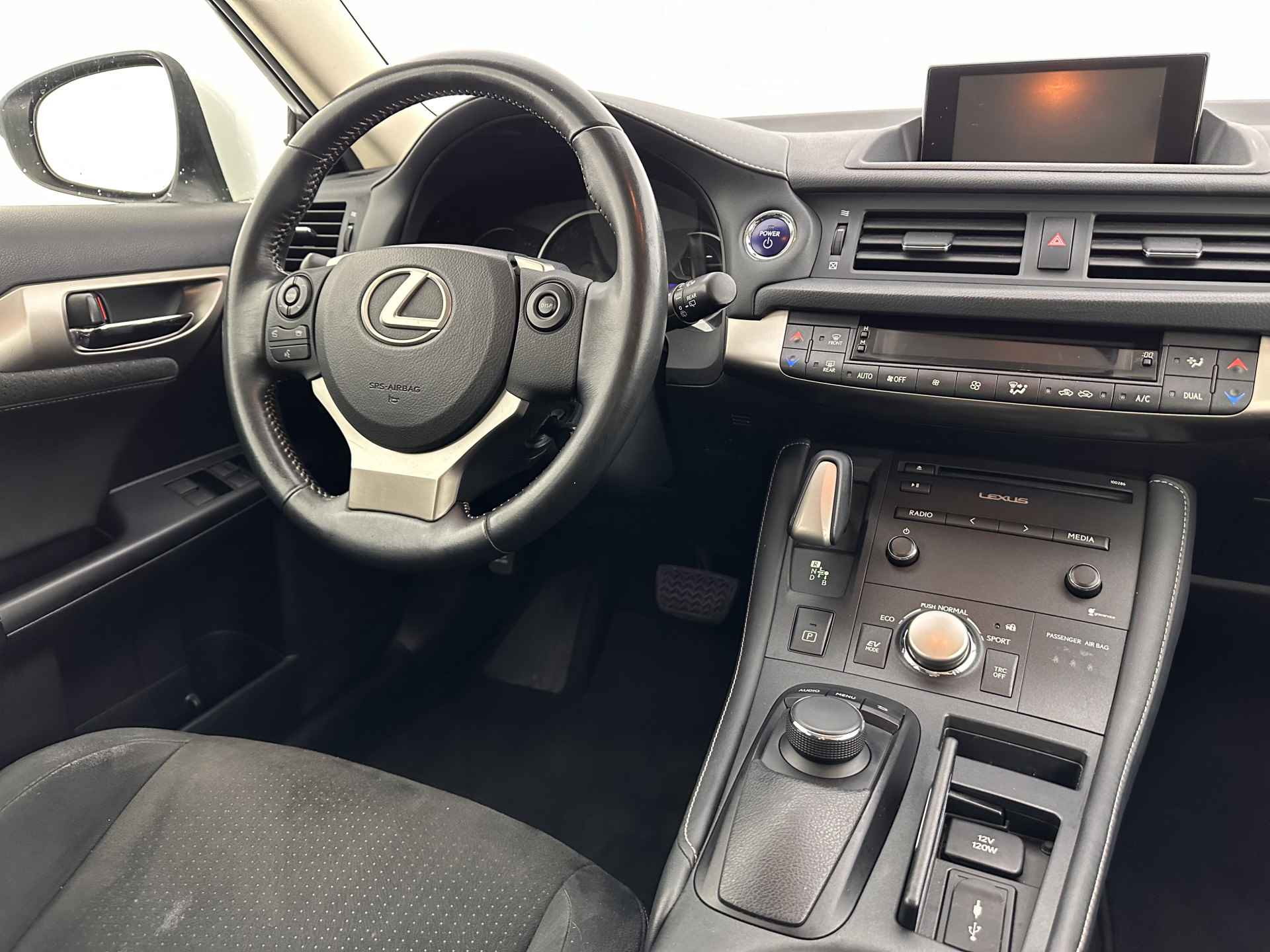 Lexus CT 200h Aut. *NAVI-FULLMAP | ALCANTARA | ECC | PARKASSIST | CRUISE | TOWBAR | COMFORT-SEATS |  15''ALU* - 7/30