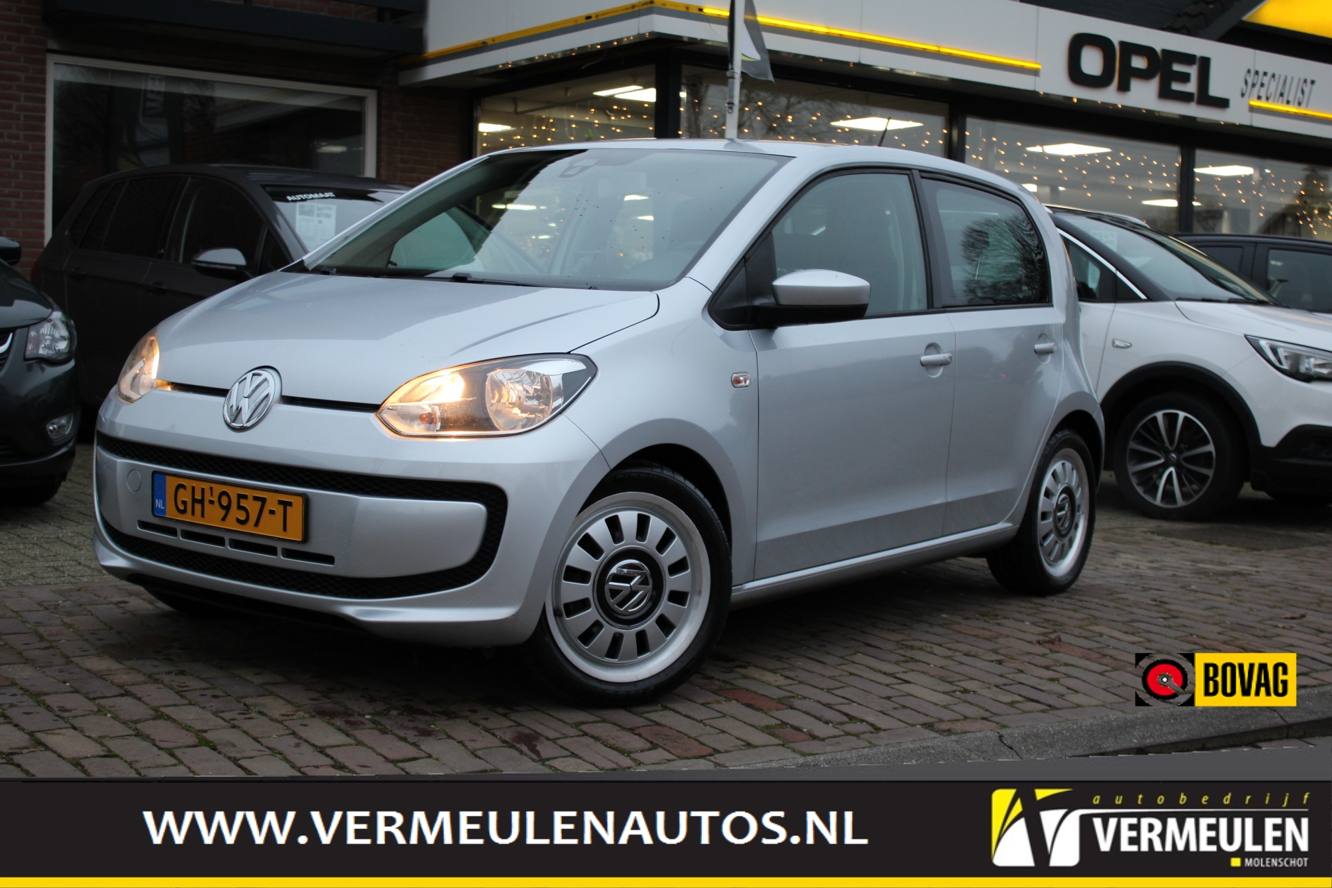 Volkswagen Up! 1.0 60PK Move up! Automaat + 16"/ Airco/ Navi/ PDC/ NL auto